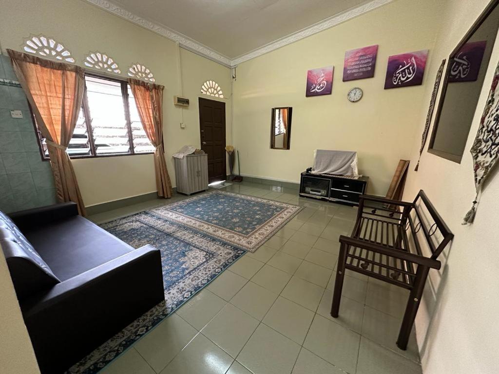 Mak Ani Homestay photo 3