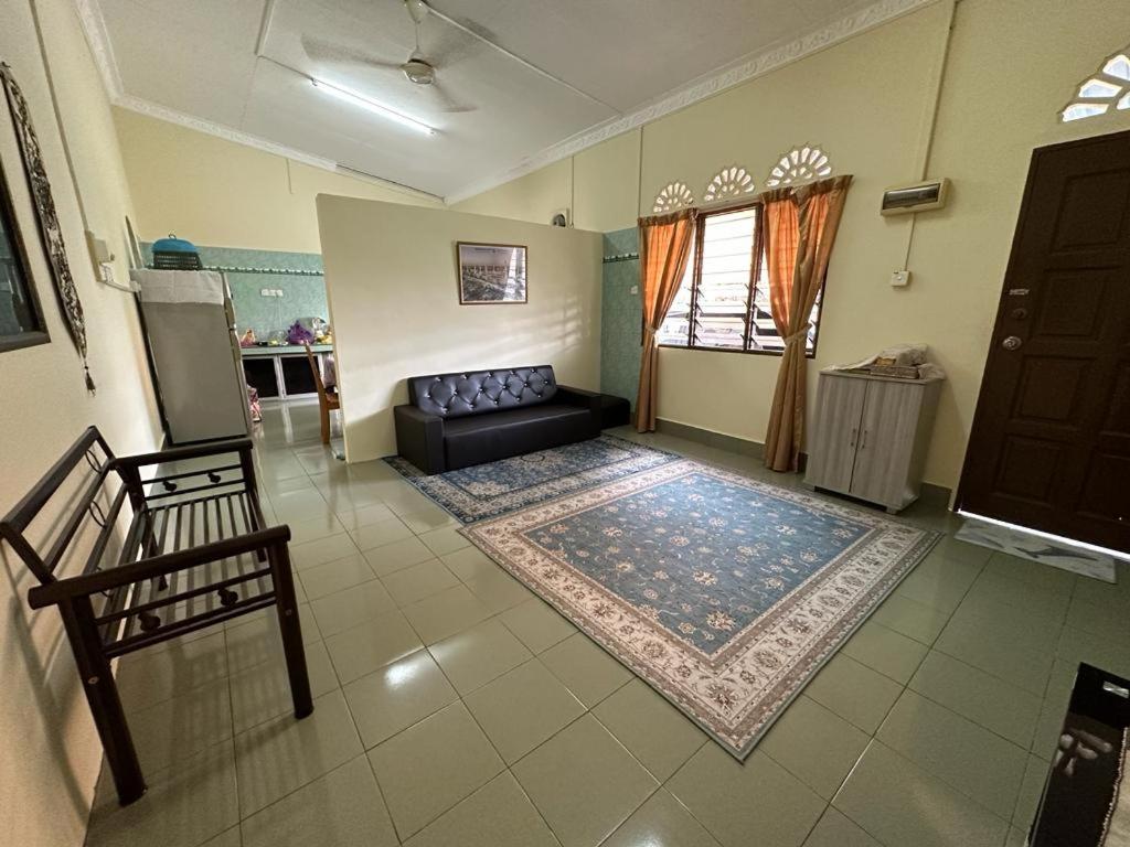 Mak Ani Homestay photo 6