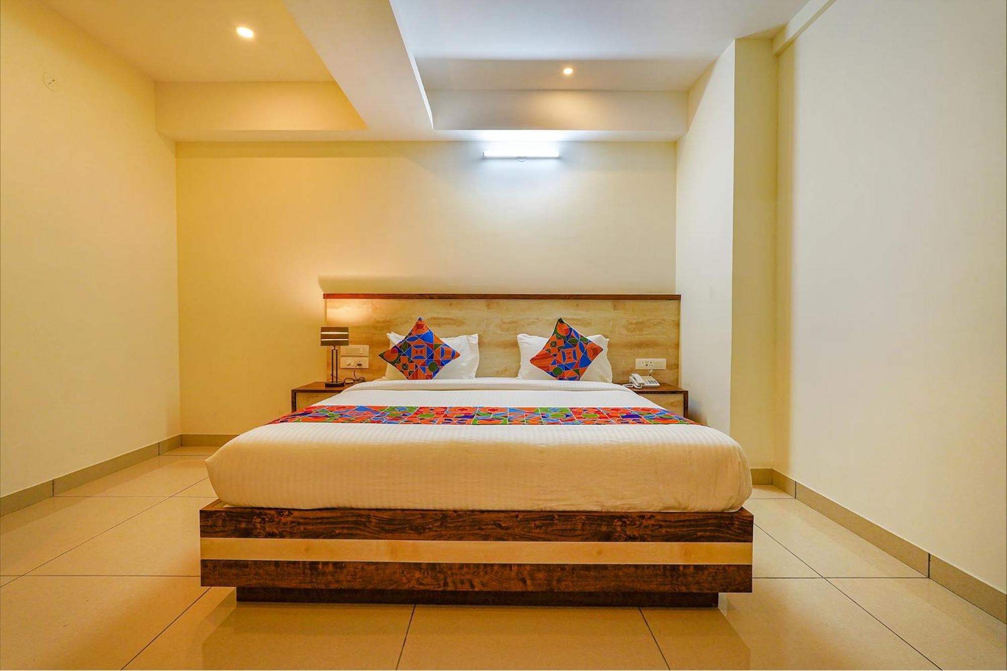 FabHotel Shakthi Suites - Nr Jayadeva Hospital