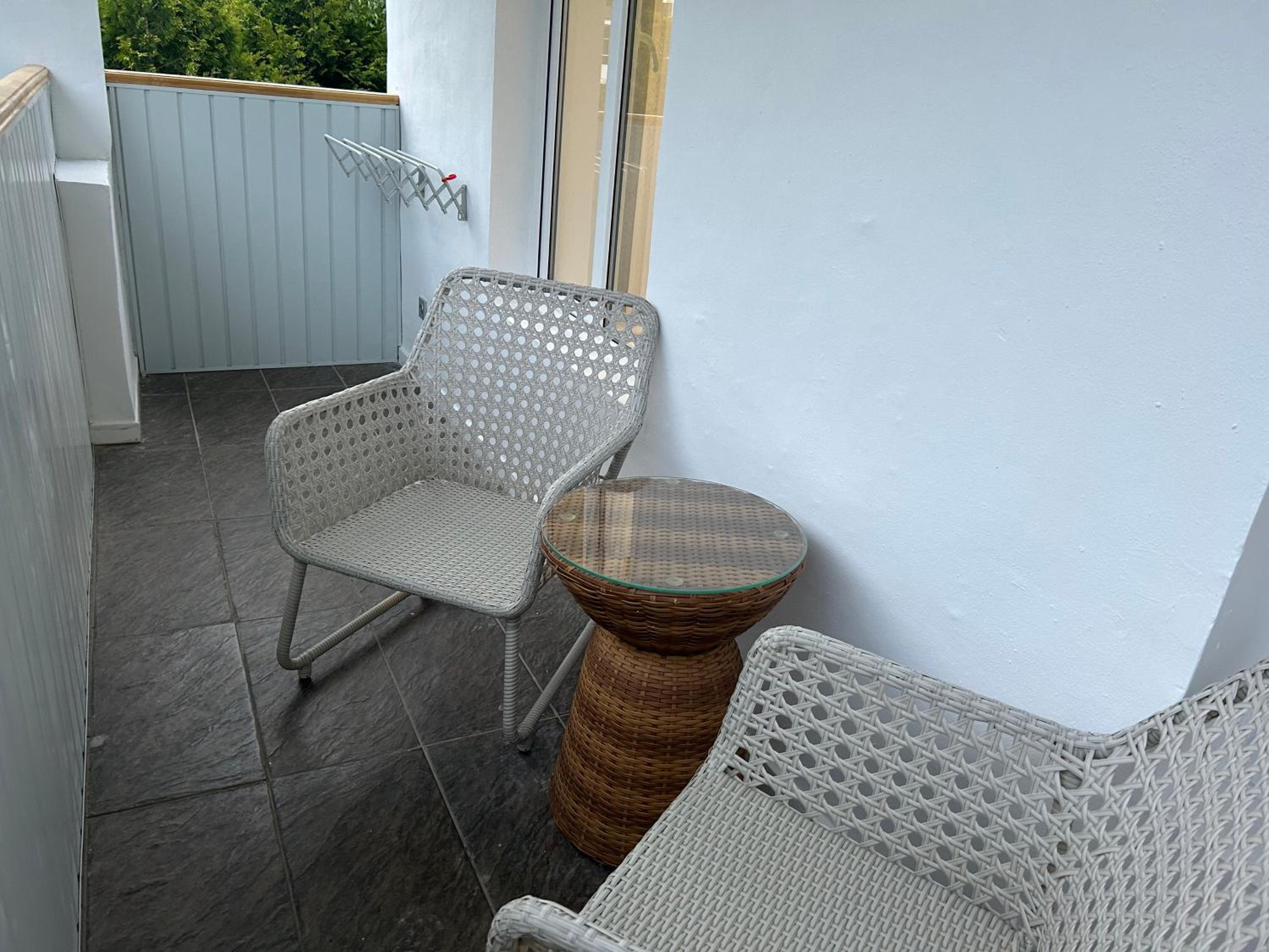 balcony