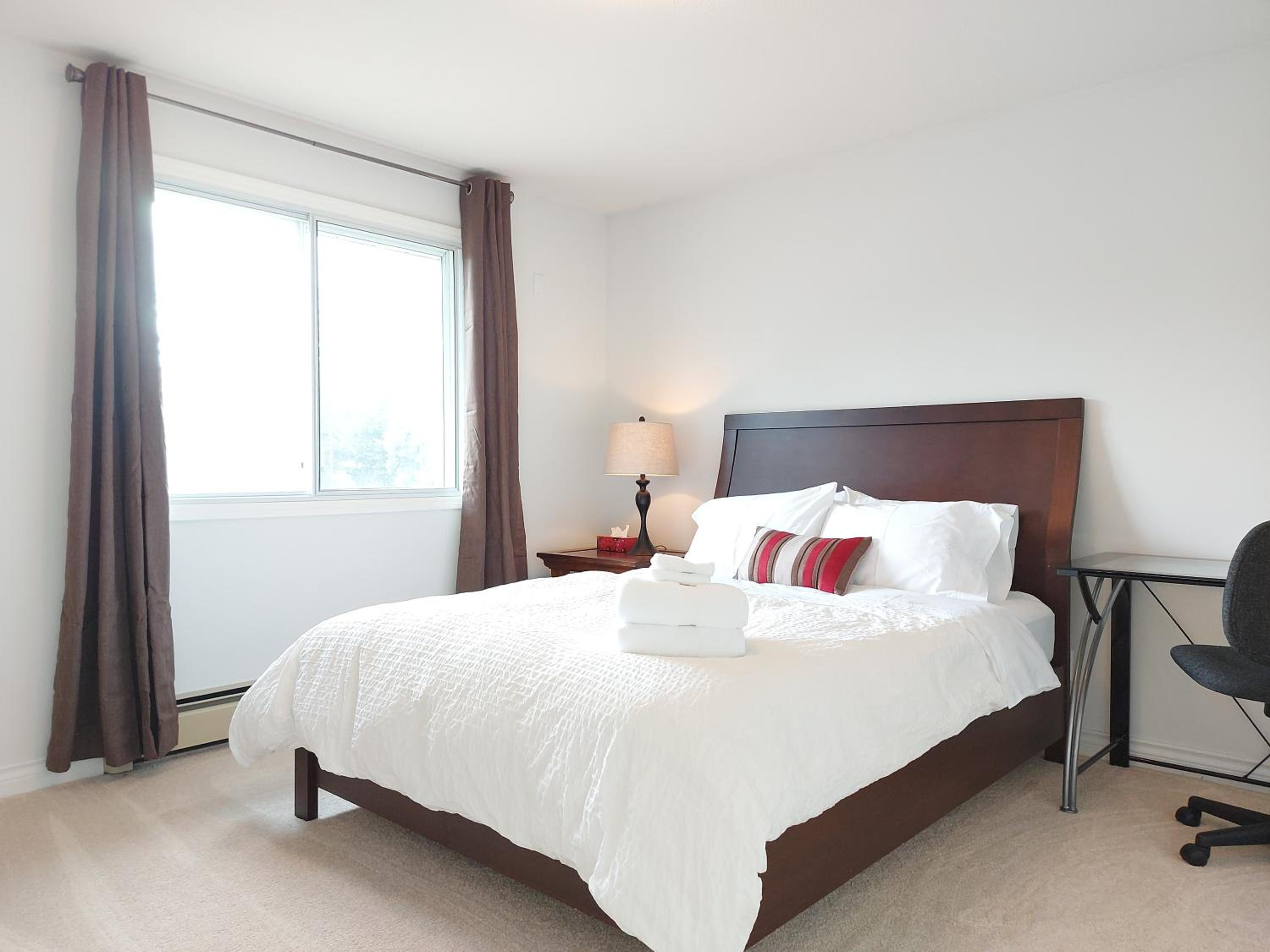 Tranquil Retreat Spacious 2-Bedroom on the 2nd Floor