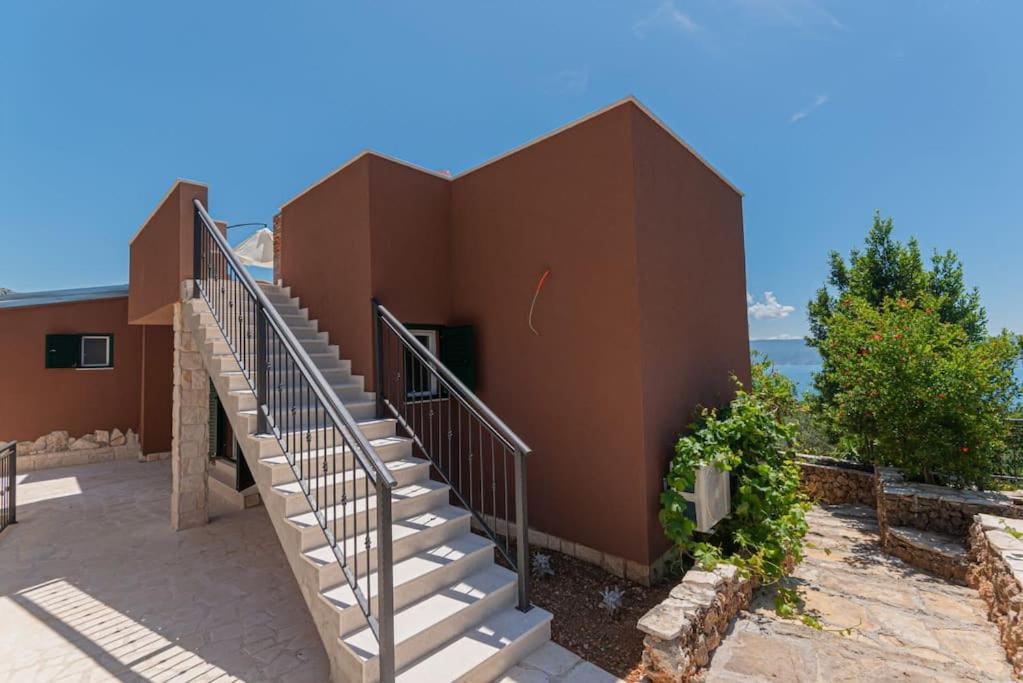 Villa Betelgeuse