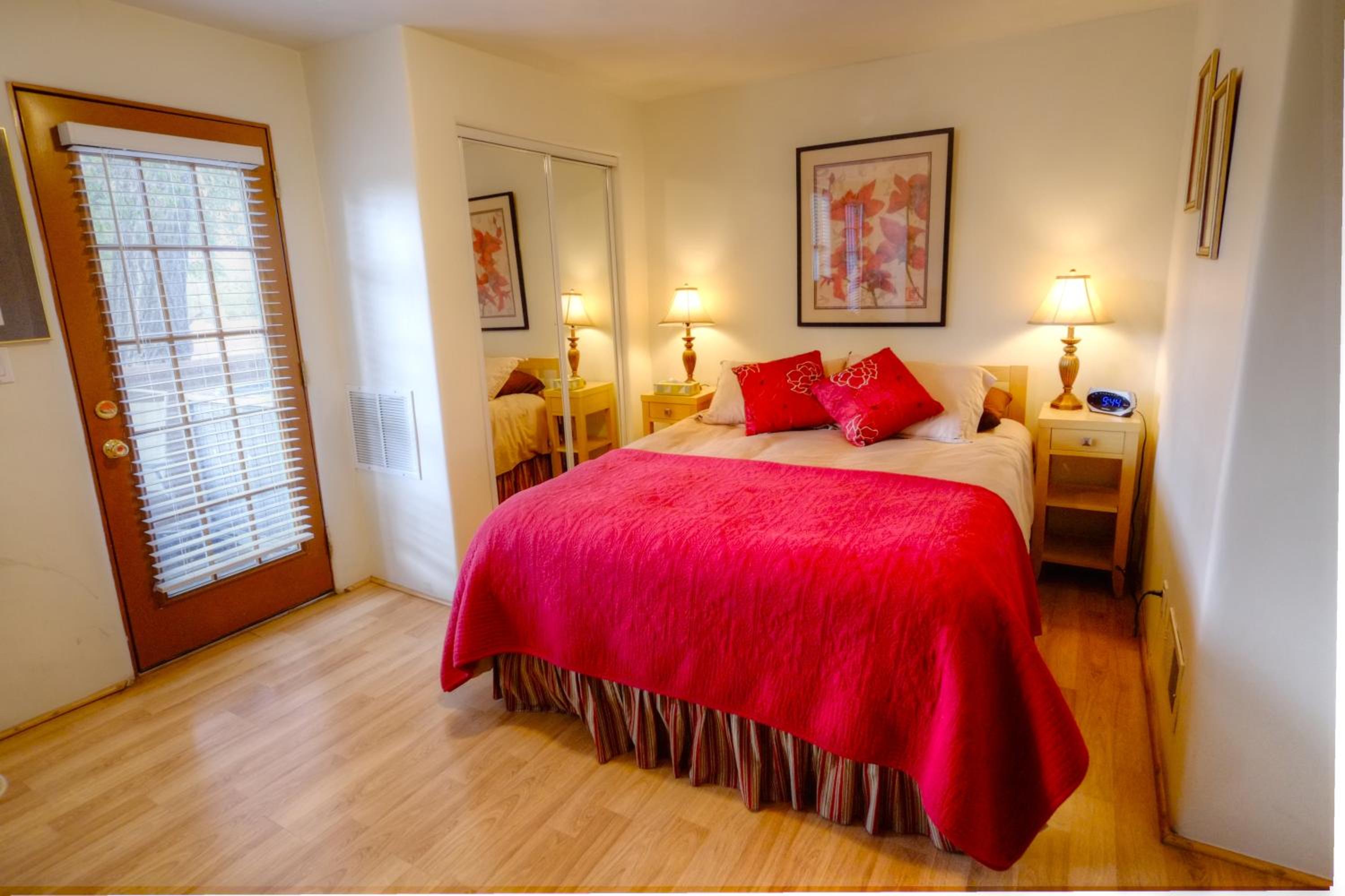 Casas de Guadalupe - Sante Fe Vacation Rentals