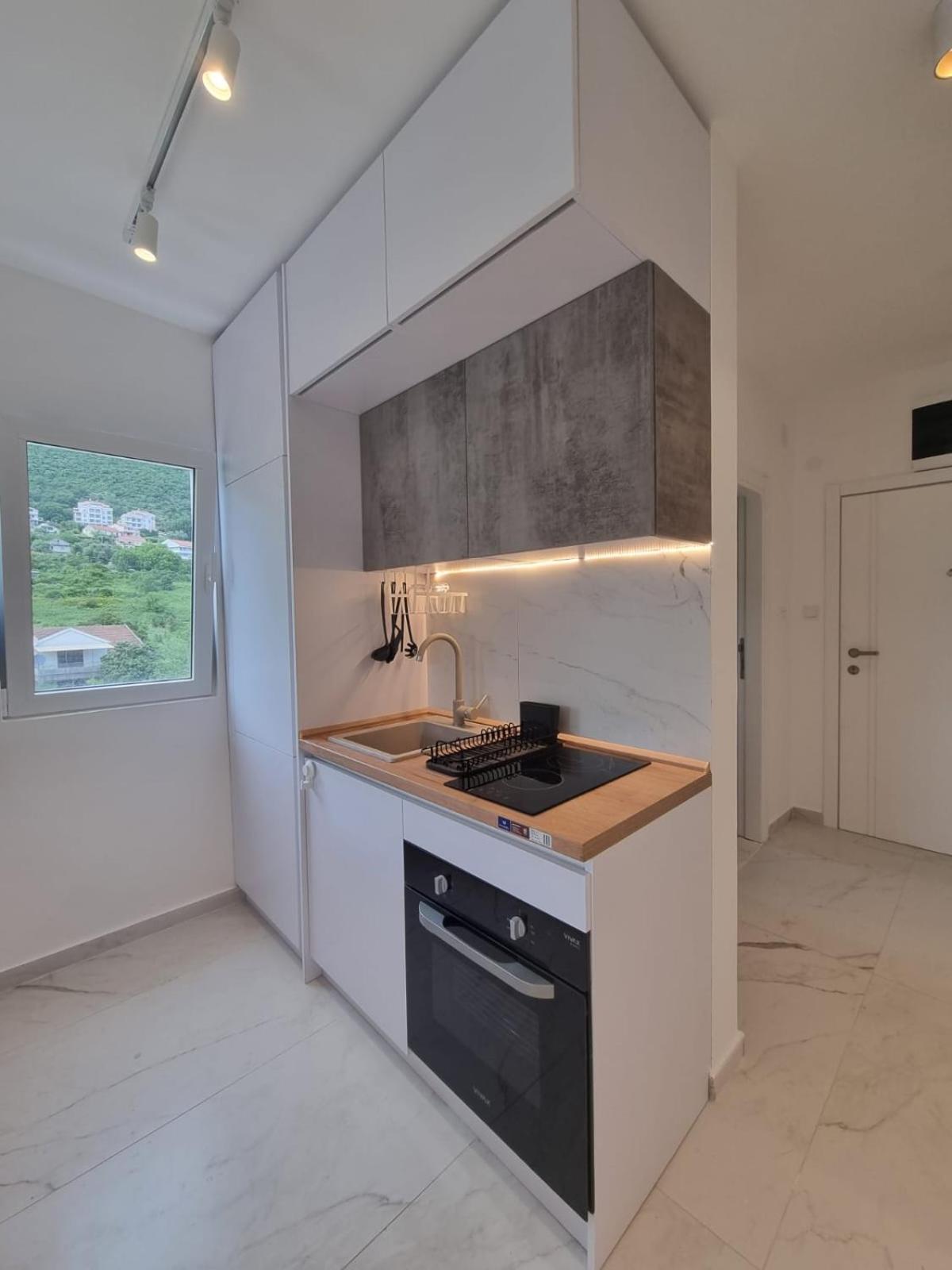 Lovely studio apartment near Porto Novi marina view 4