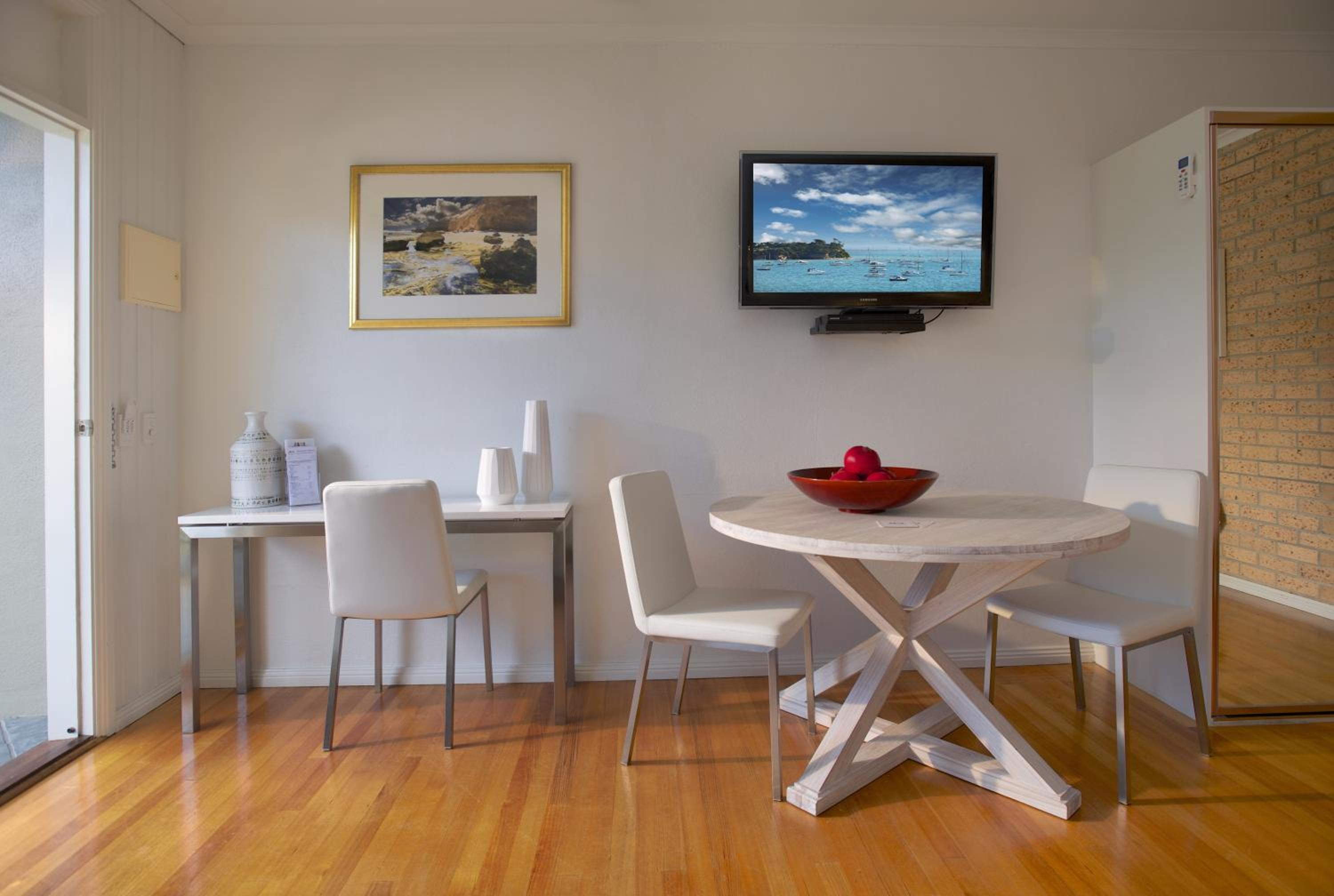 Sorrento Beach Motel