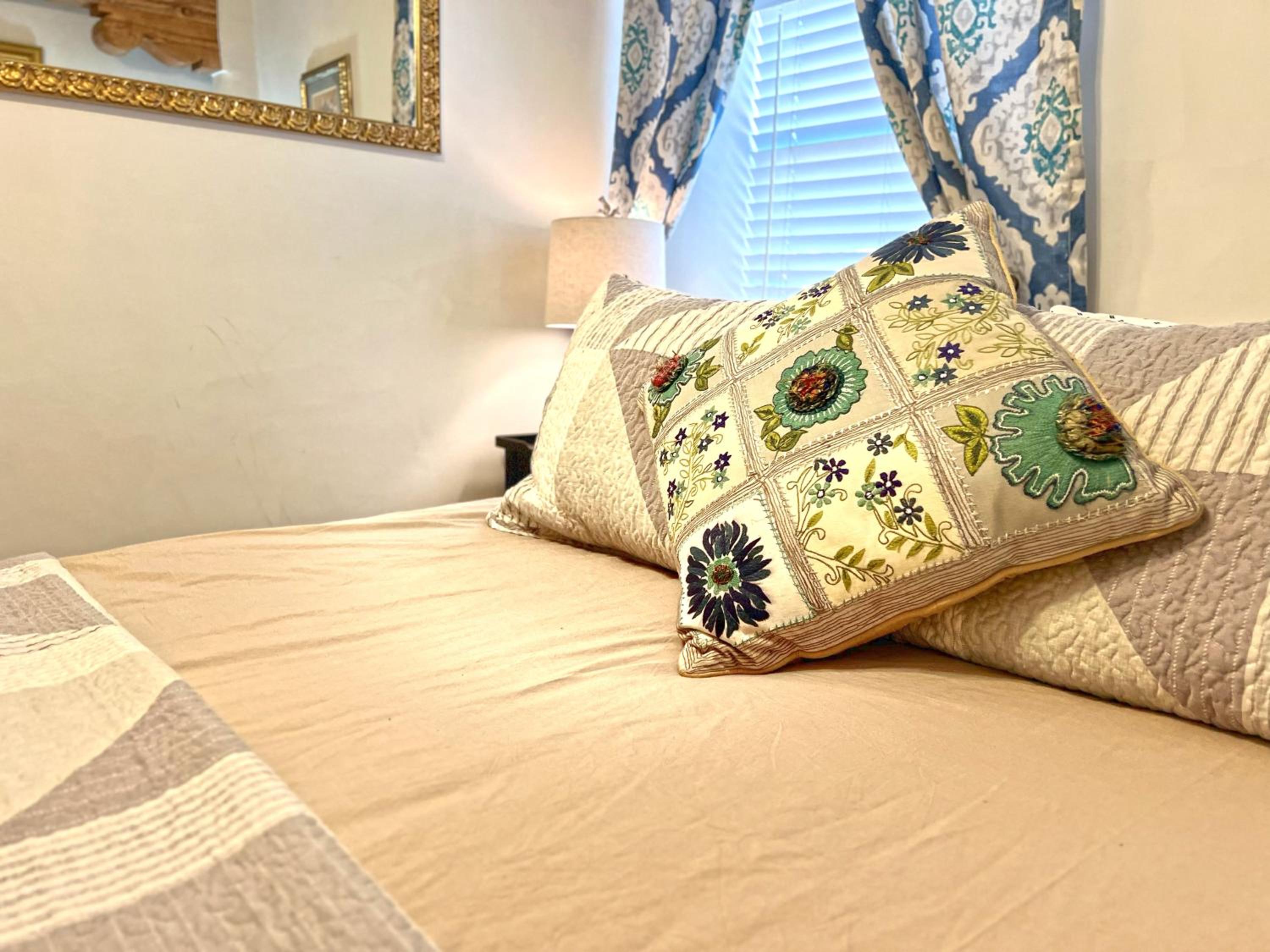 Casas de Guadalupe - Sante Fe Vacation Rentals