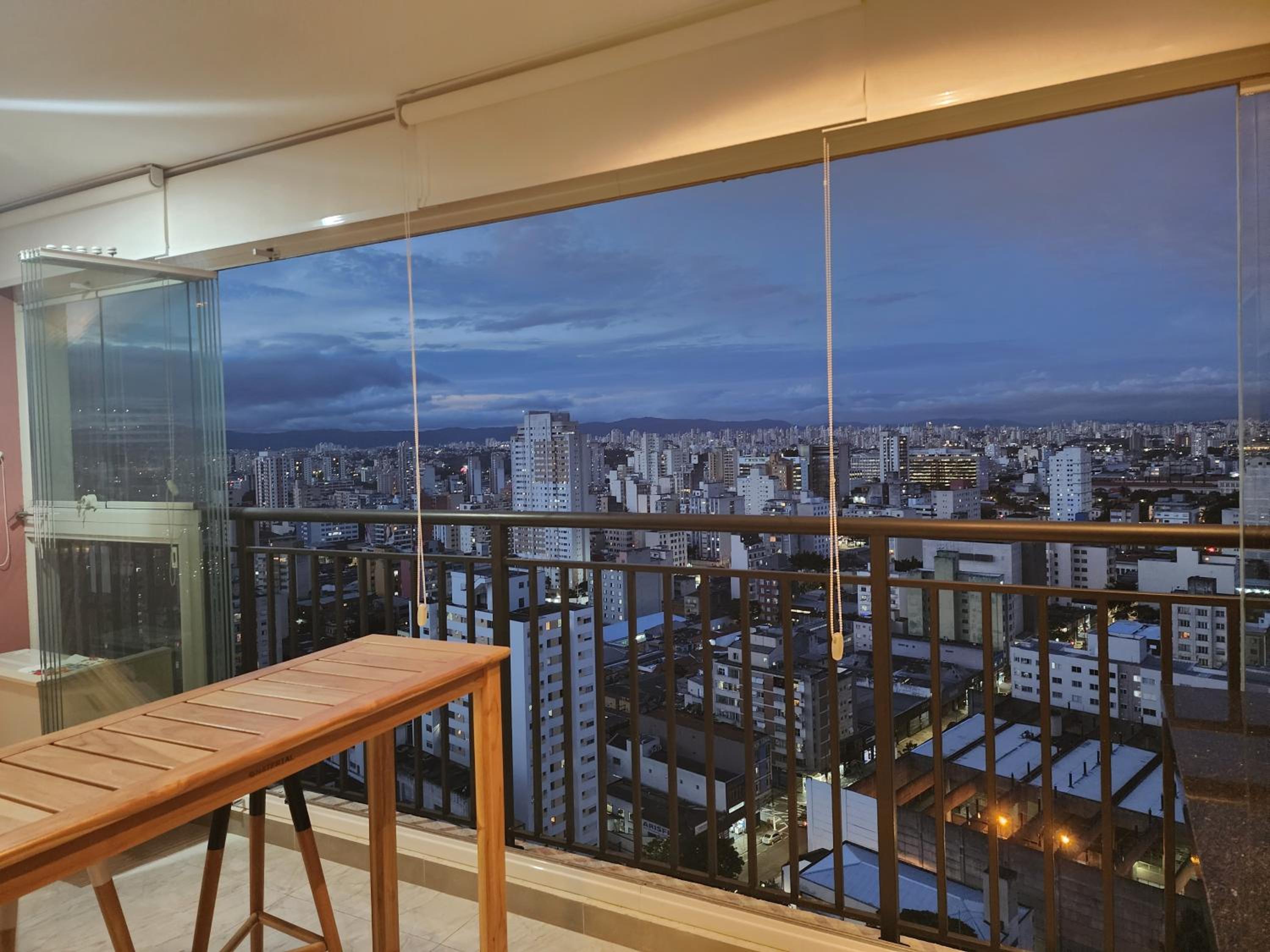 LUXO E VISTA ESPETACULAR para São Paulo com PISCINA ACADEMIA e SAUNA