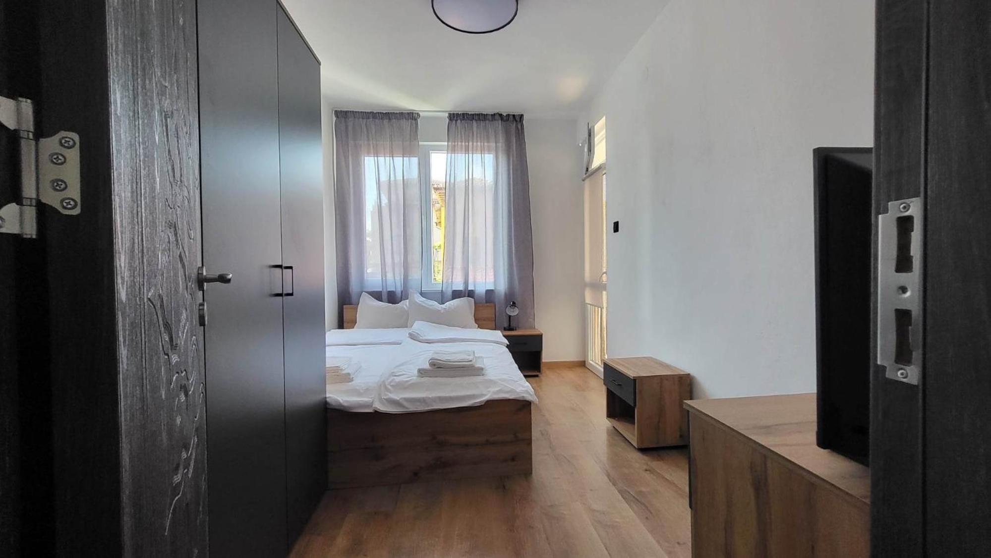 Q Аpartment