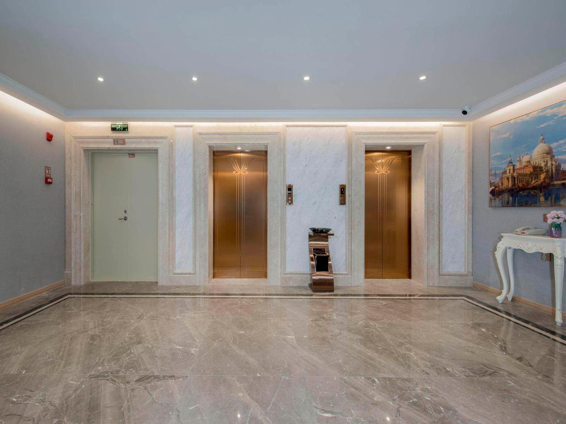 Vienna Hotels Yuncheng Hedong Street Wanda Store