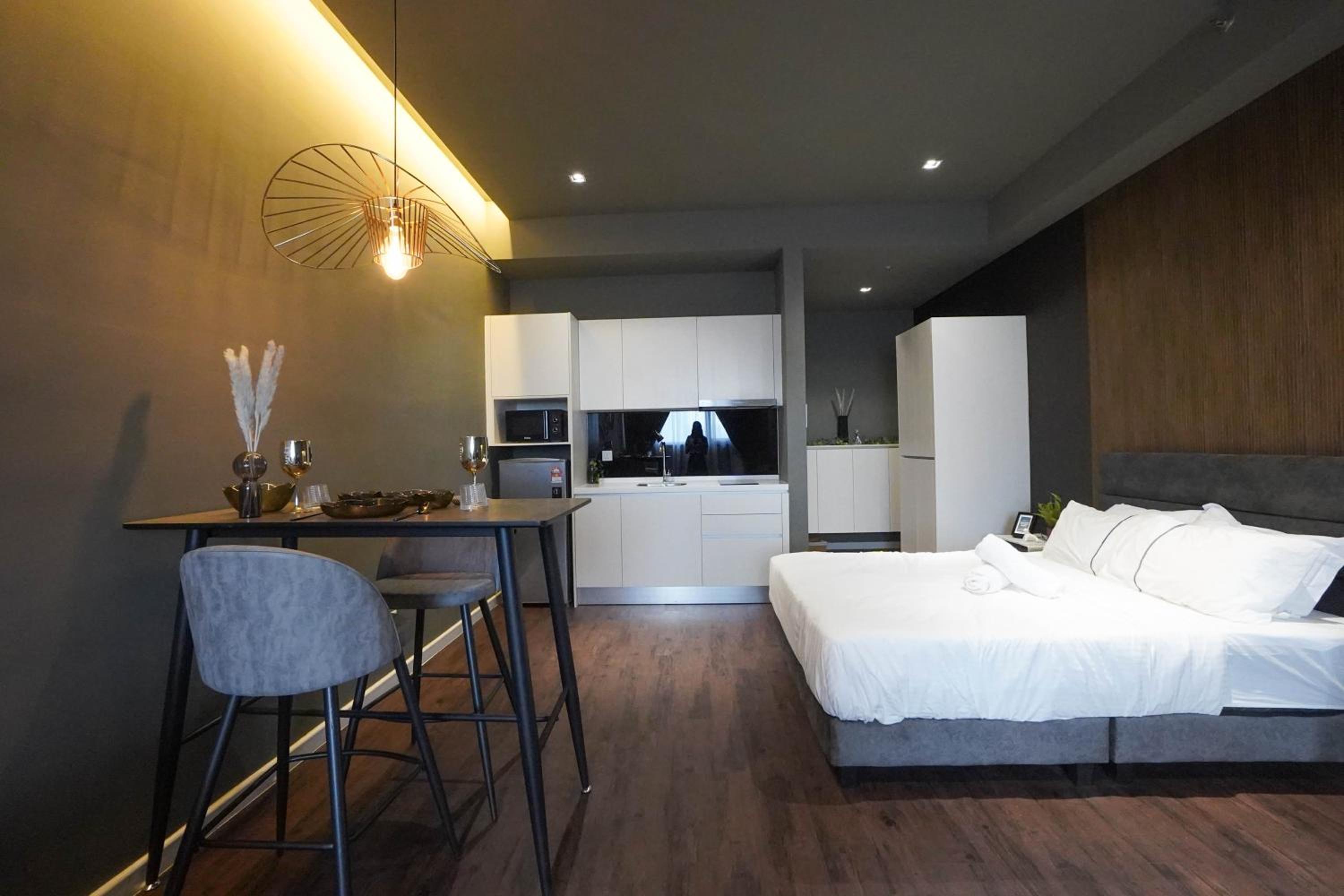 Chambers Suite Studio KLCC PWTC by Unimax