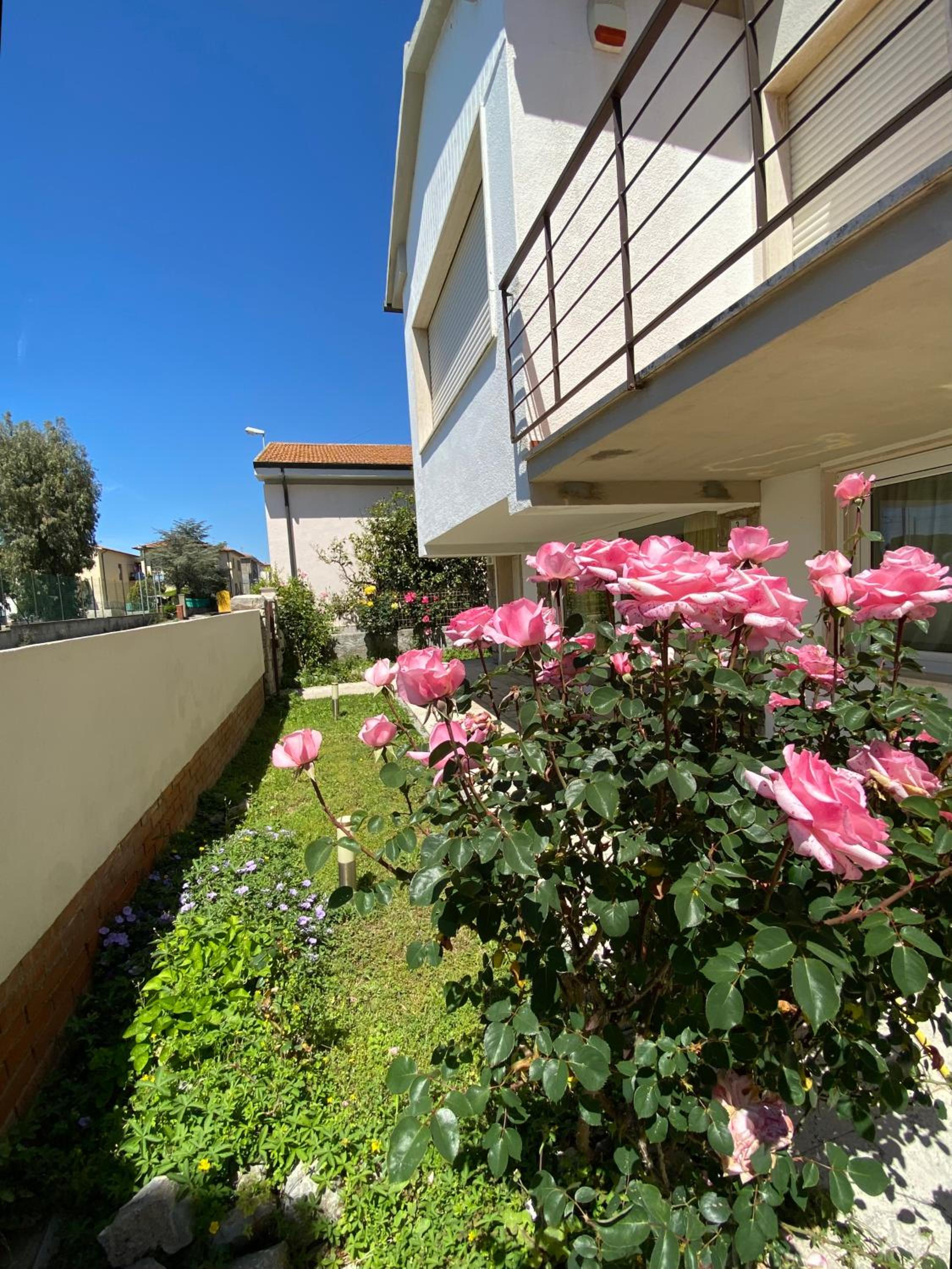 Casa Summer view 3