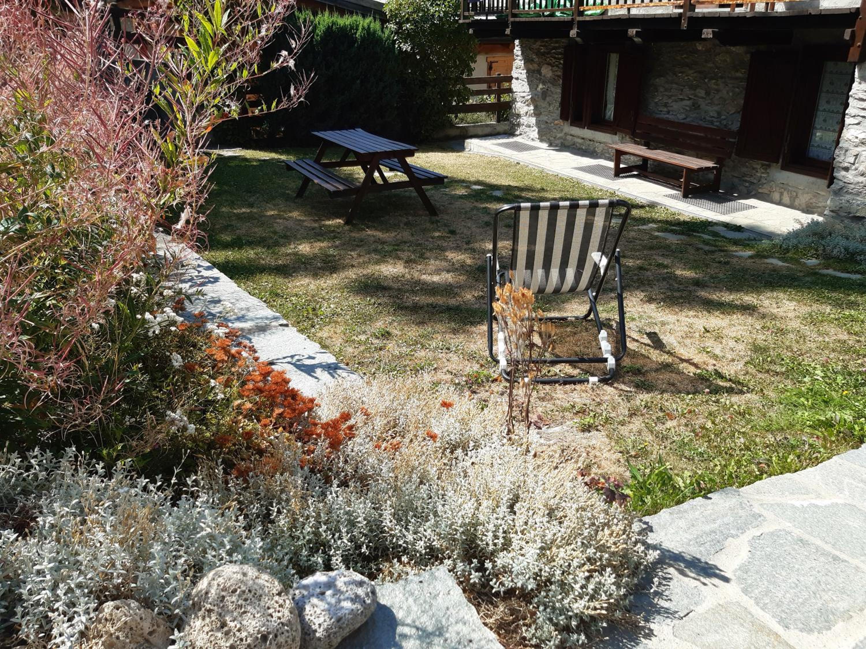 Sauze d'Oulx ciabot la garitüla with garden - wifi- close to the chairlift view 4