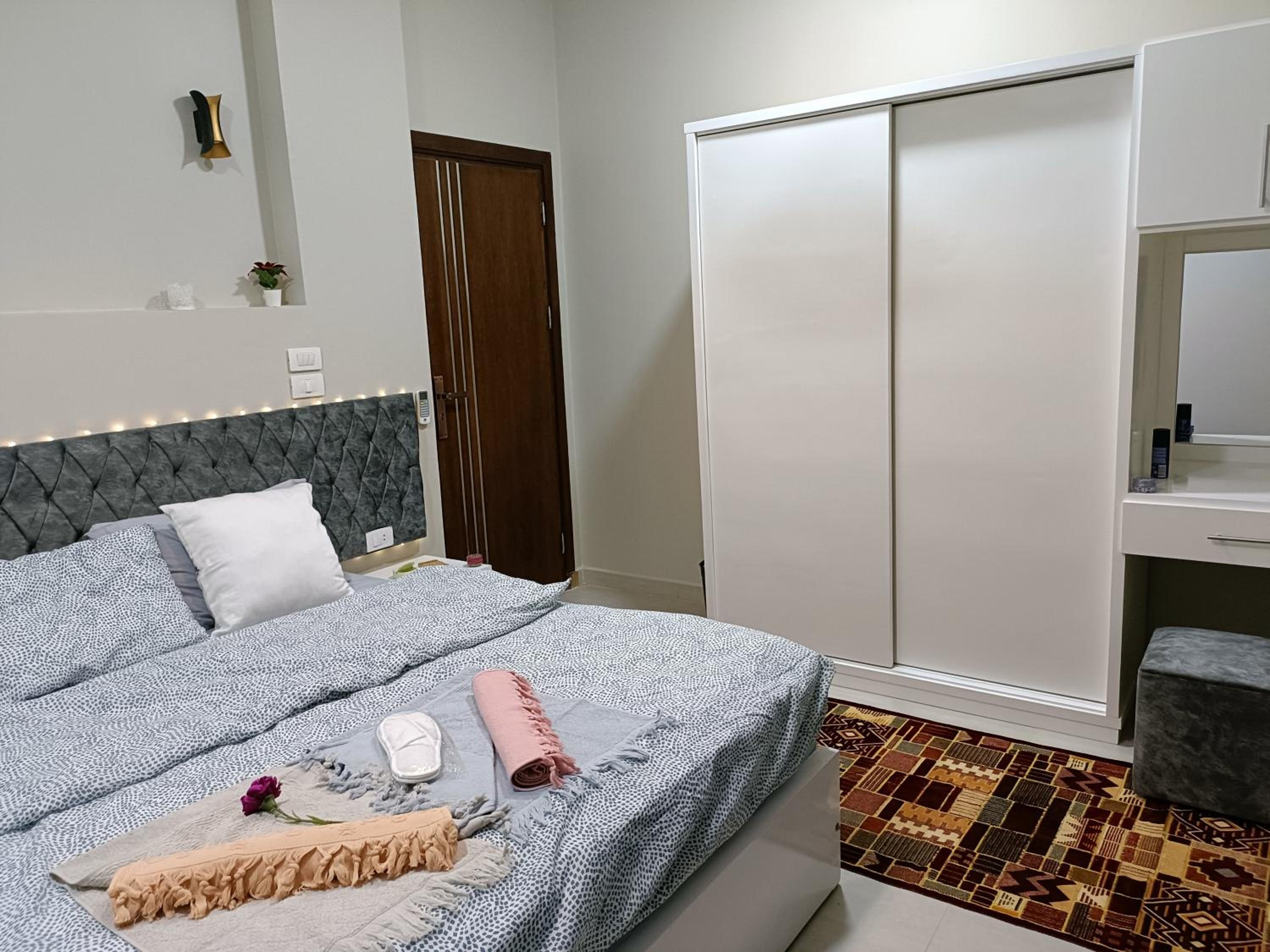 WestLuxApartment