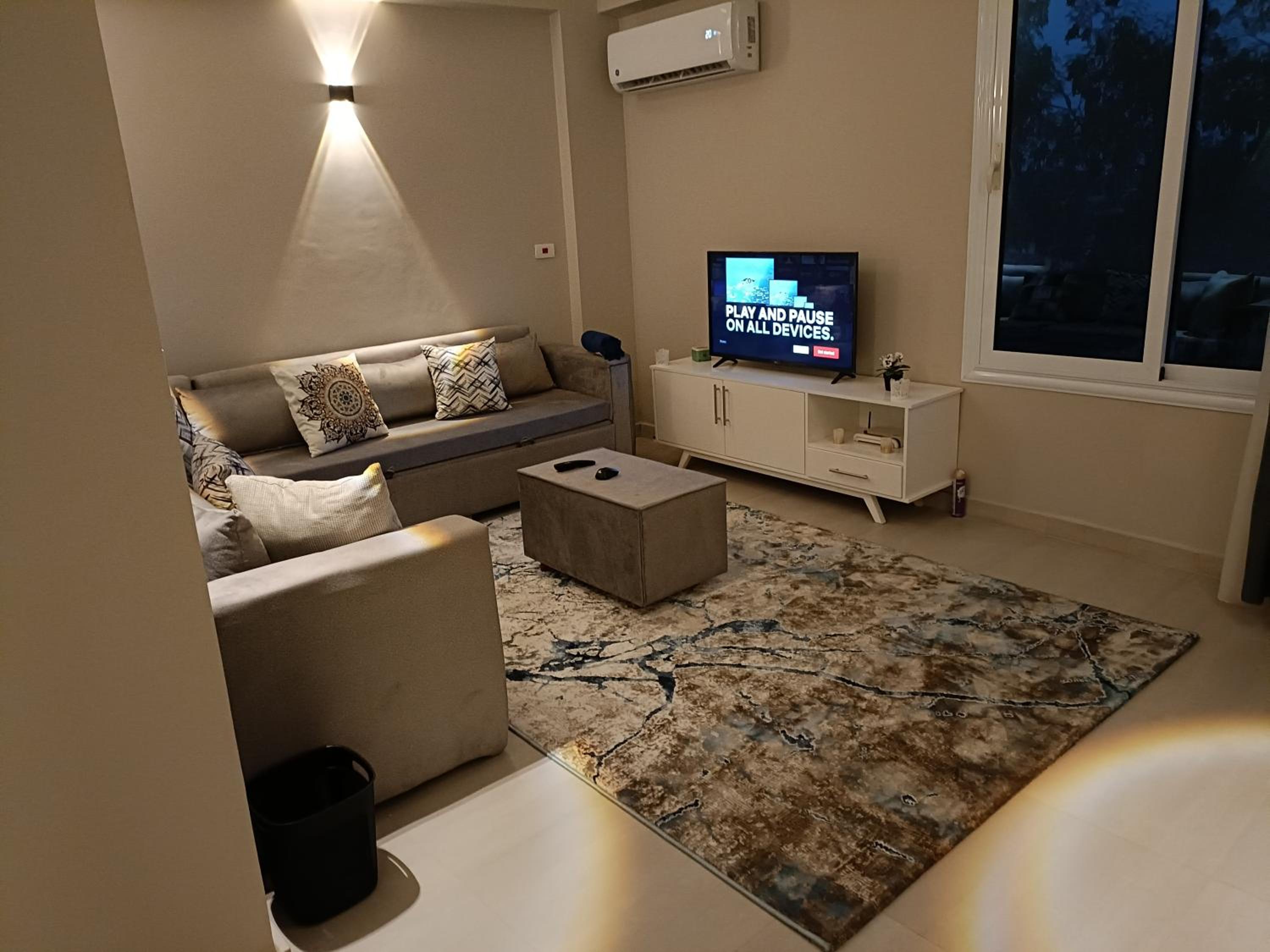 WestLuxApartment