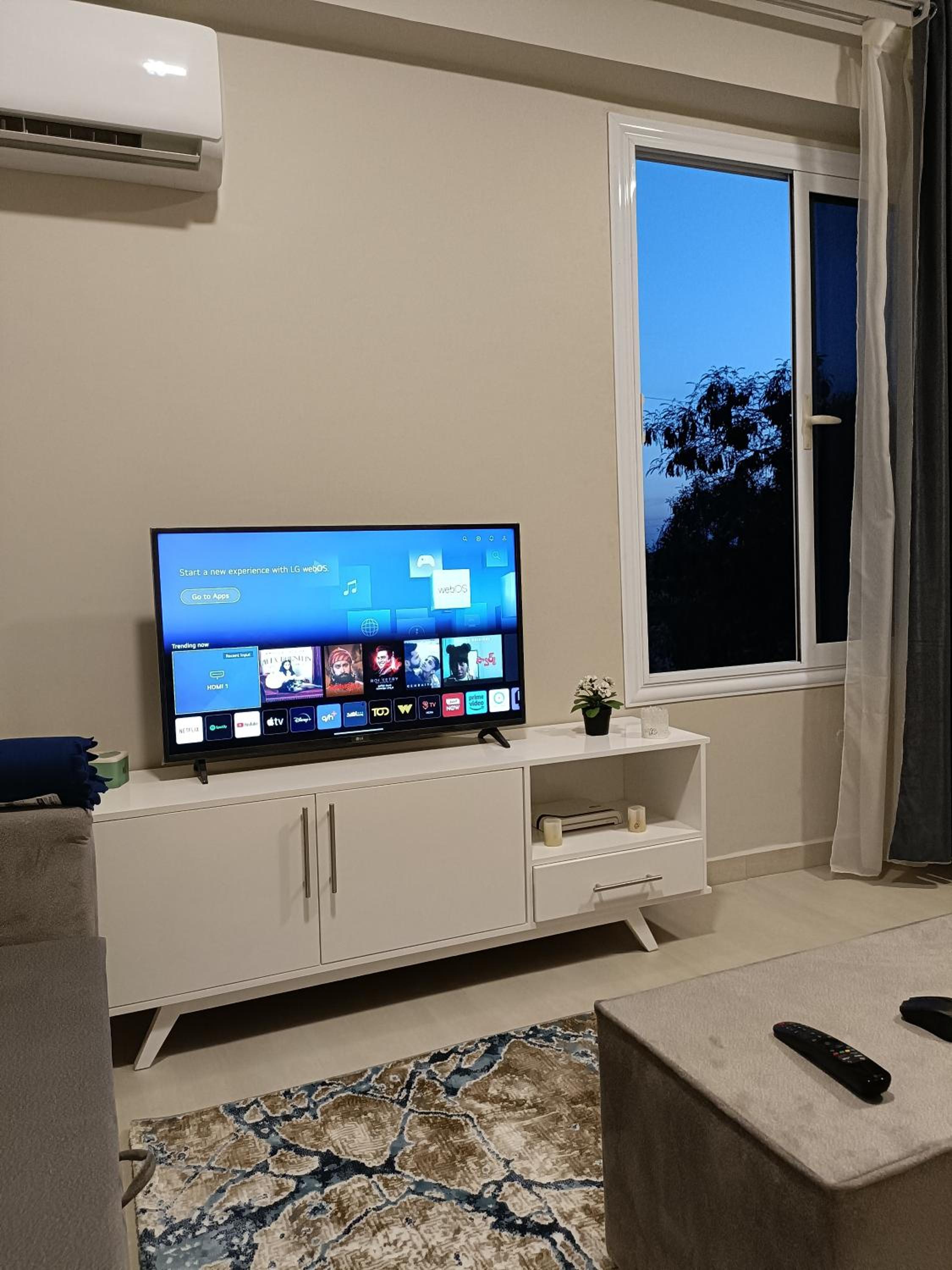 WestLuxApartment
