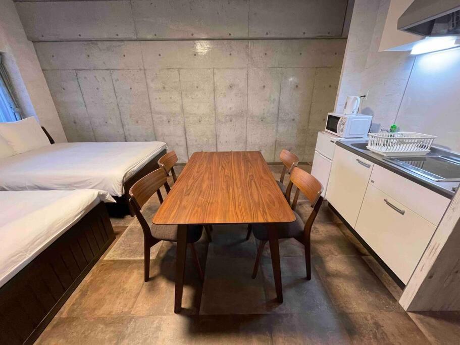 Wolf Pack Apartment 22