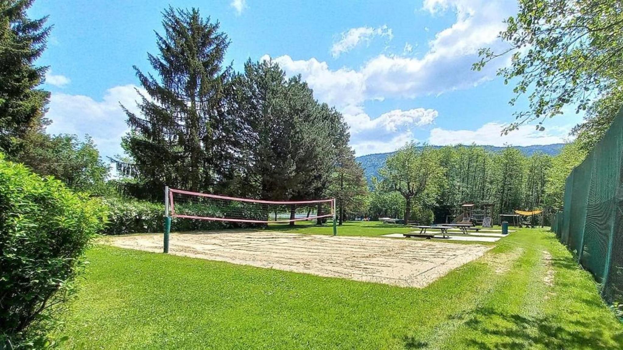 CHRISTOPH Haus KMB Seeappartement am Ossiacher See mit direktem Seezugang und Hallenbad