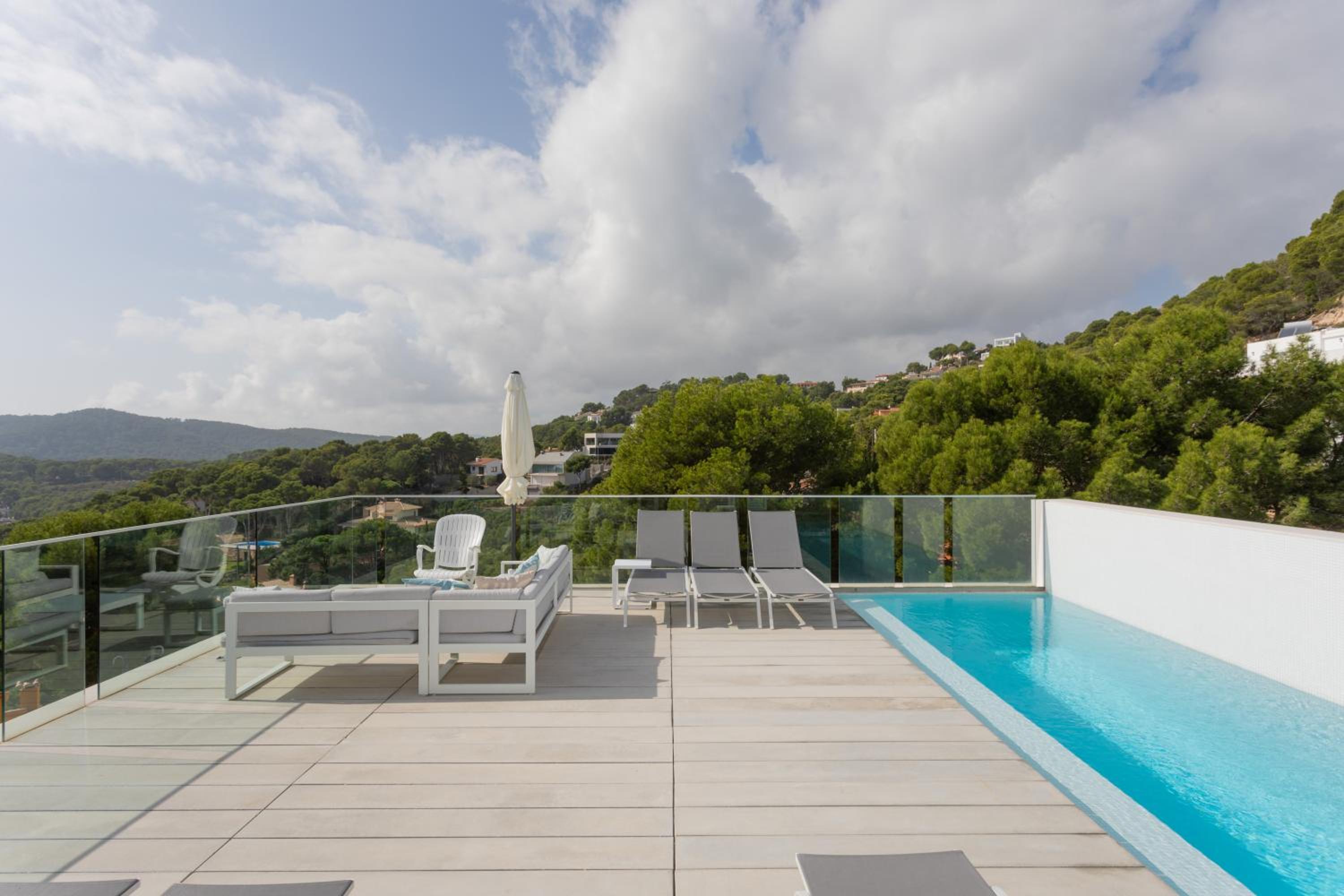 VILLA CELIMAR