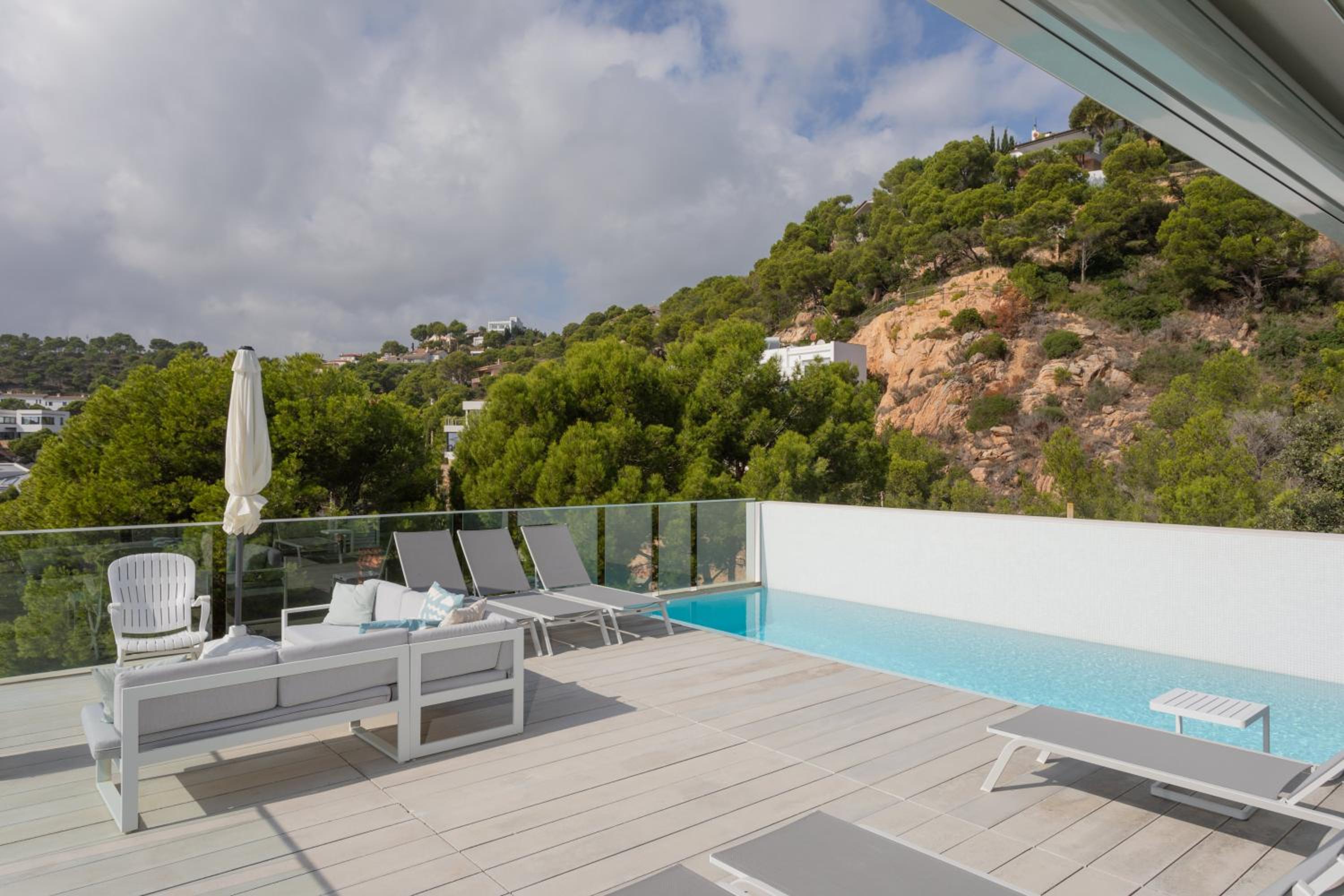 VILLA CELIMAR
