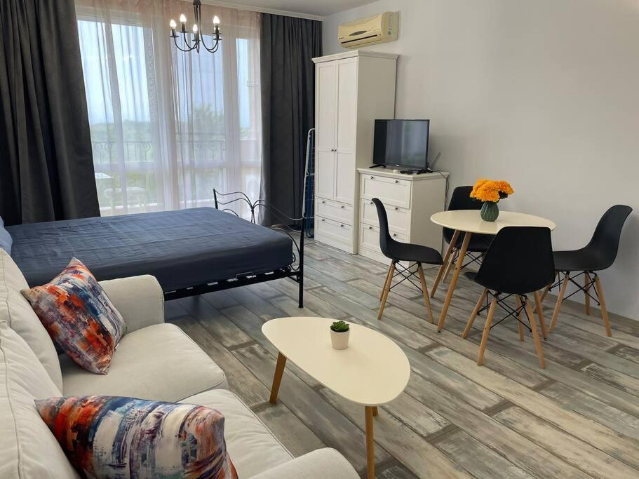 Studio E32 Atia Resort Chernomoretz