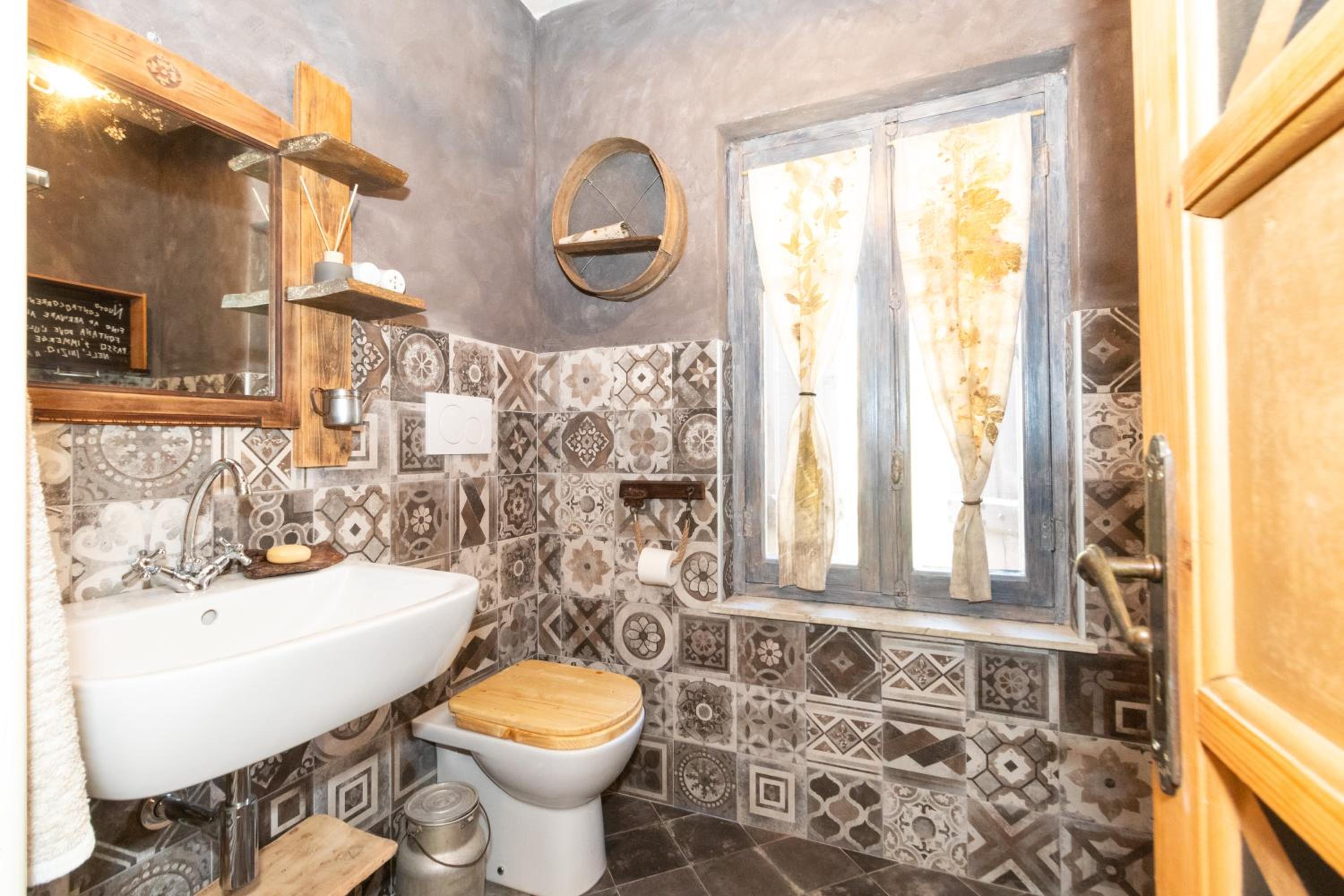 Casa delle foglie sussurranti