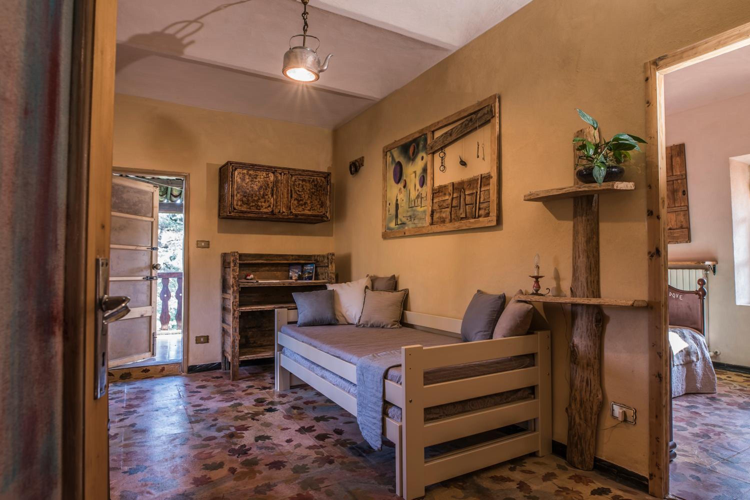 Casa delle foglie sussurranti