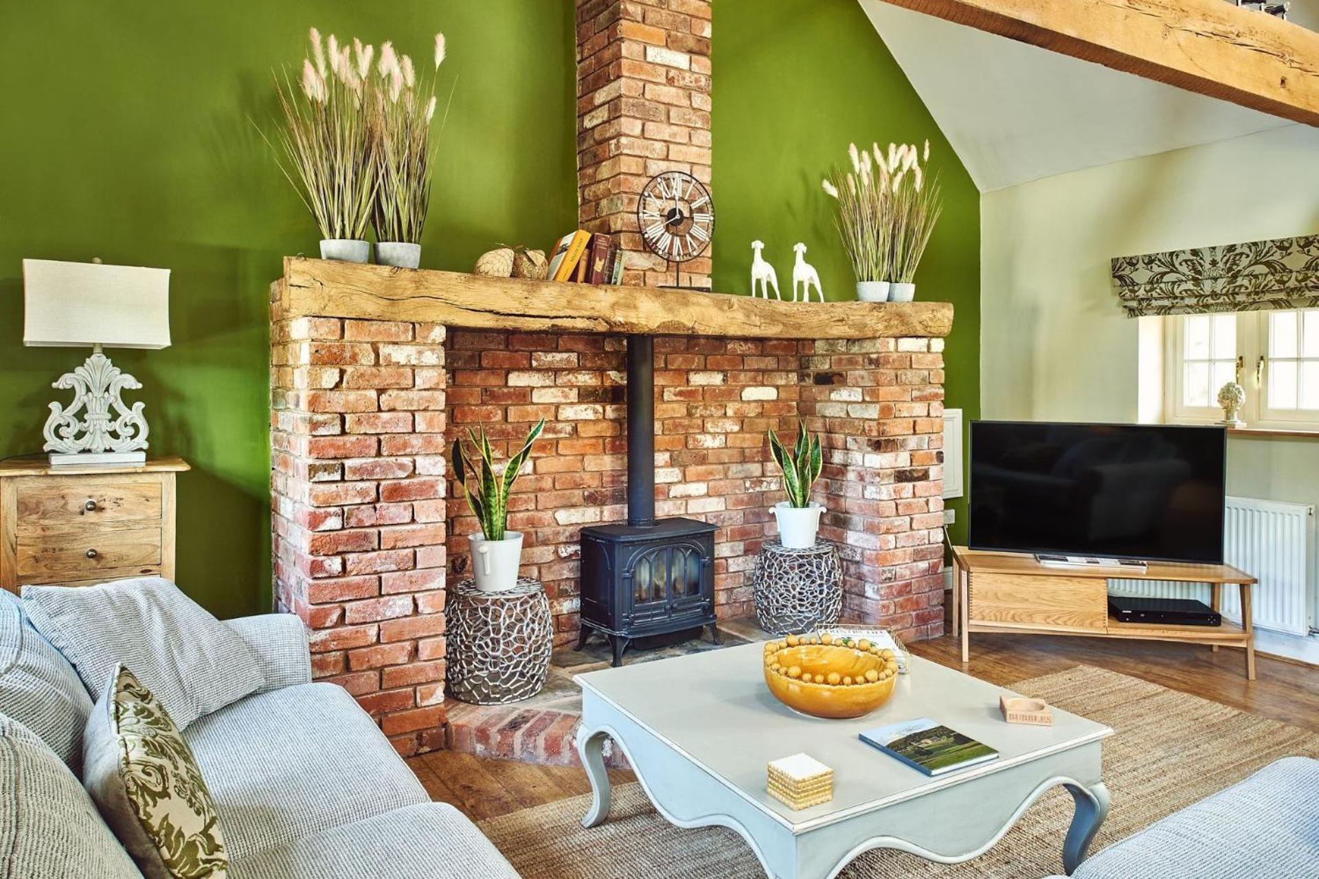 Hollington Barns