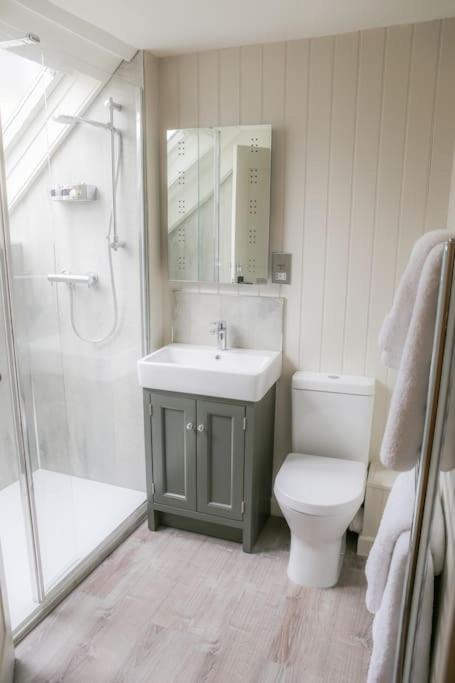 Cosy Modern Cottage - Wareham view 2