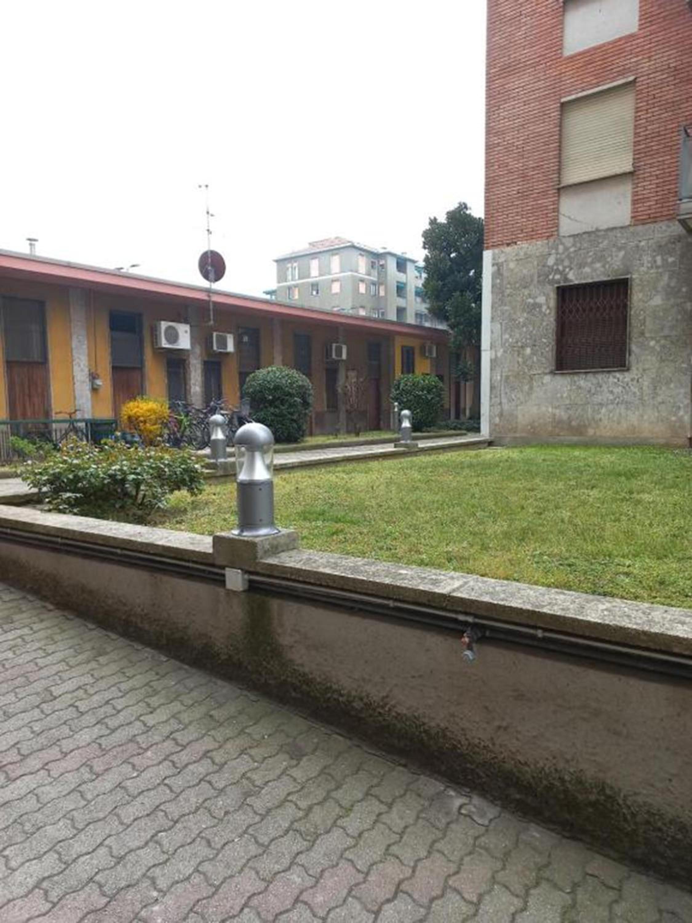 Stanza in appartamento Milano Bicocca