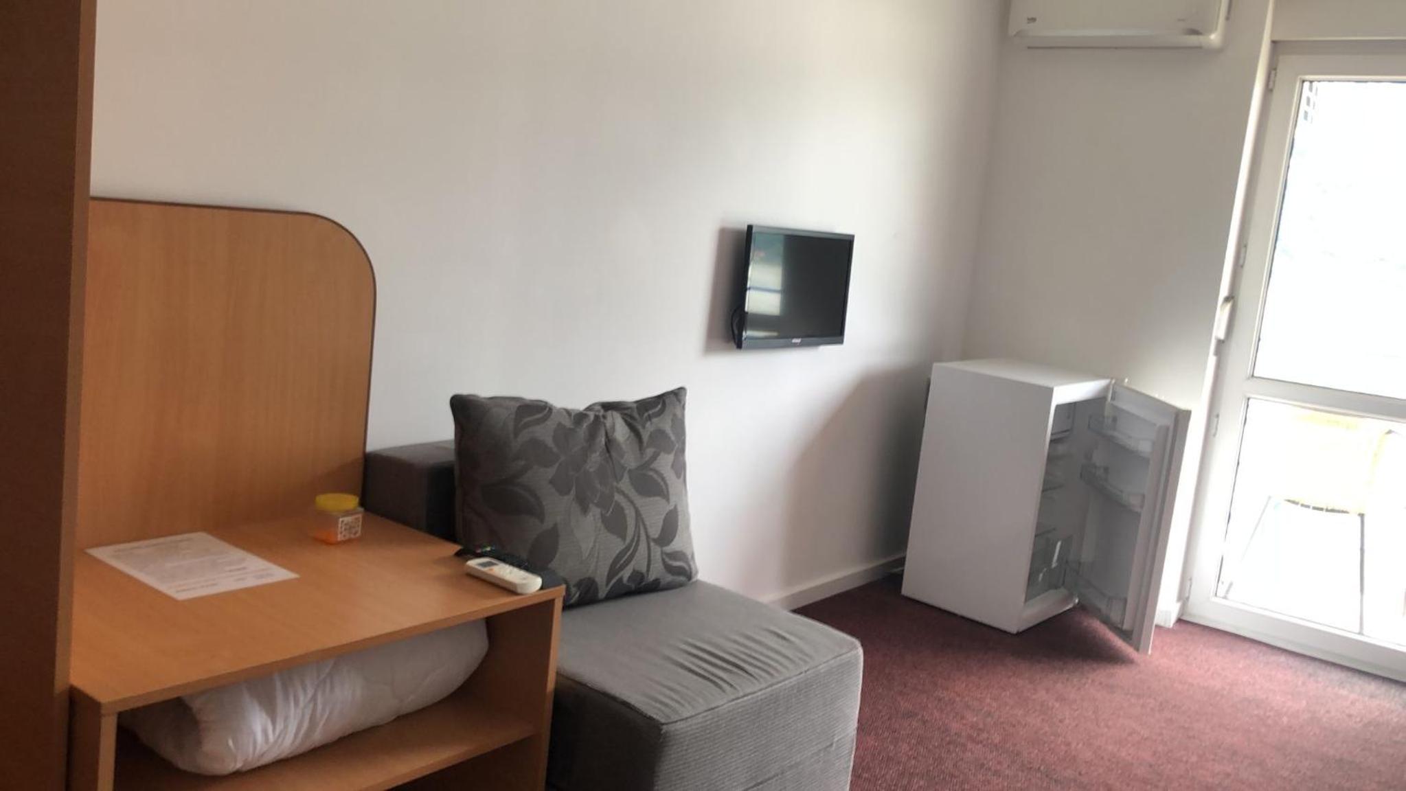 hotel room