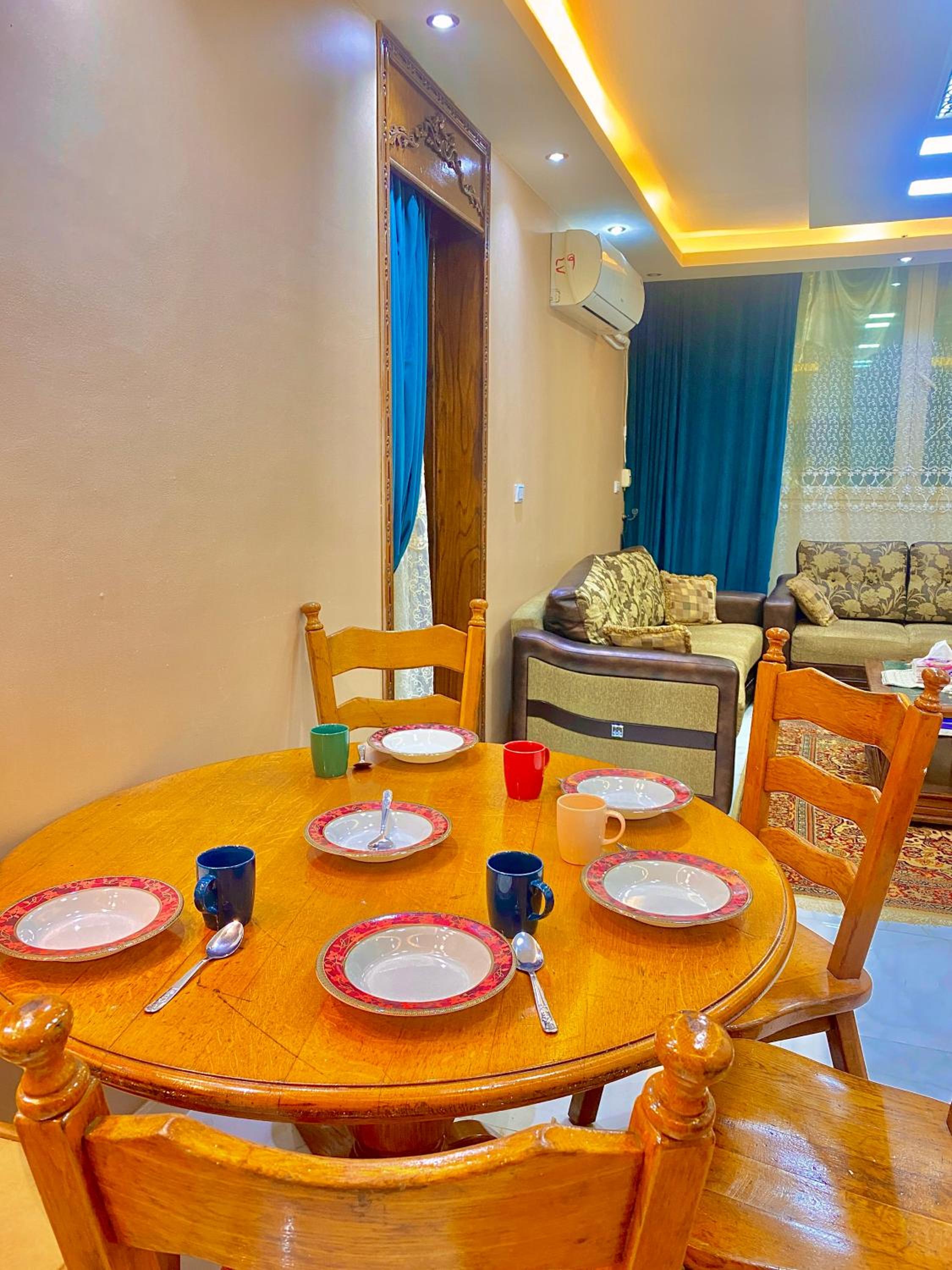 Hotel Comfort Sea view serviced apartment near montaza palace and Easy access to all Sites è AC ,WIFI, Security - Image 1