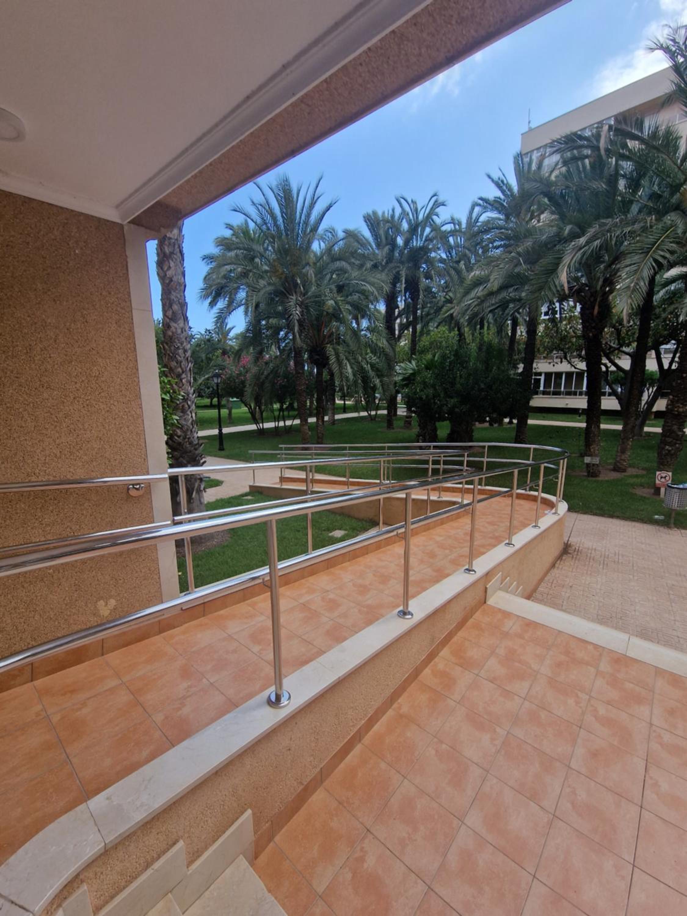 First line sea apartments