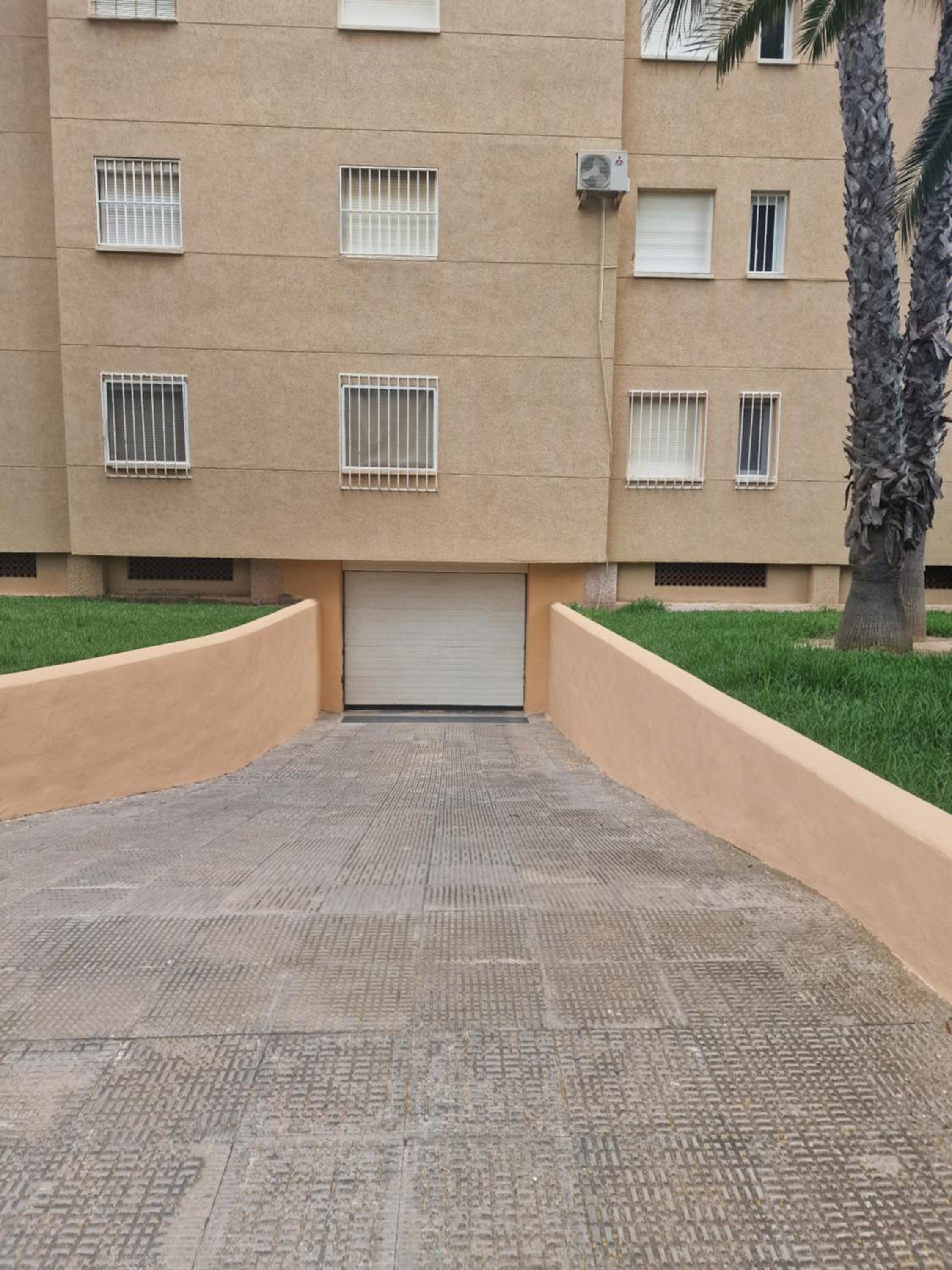 First line sea apartments