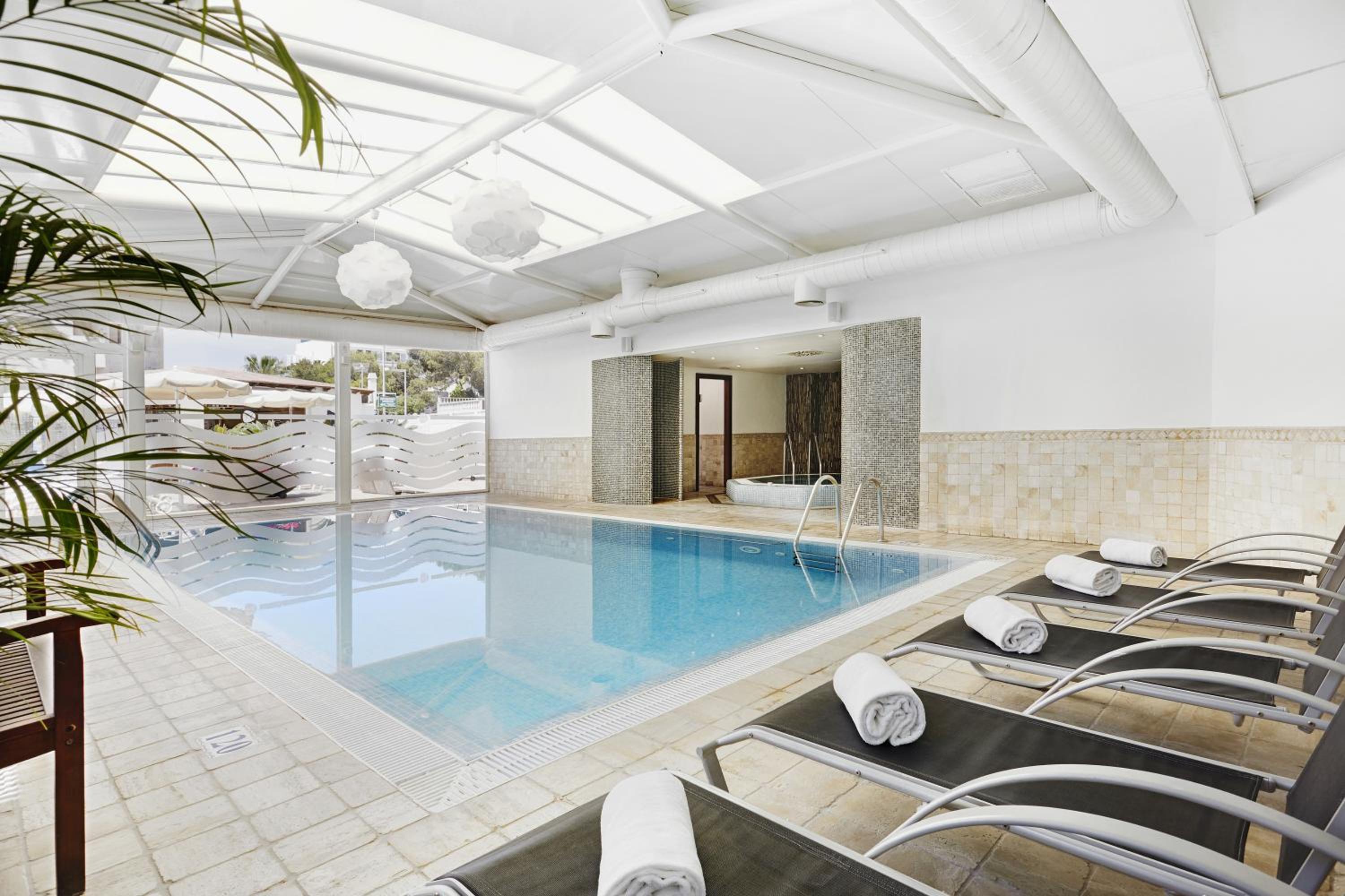 Playa de Palma Vacations - Grupotel Acapulco Playa - Adults Only - Property Image 9