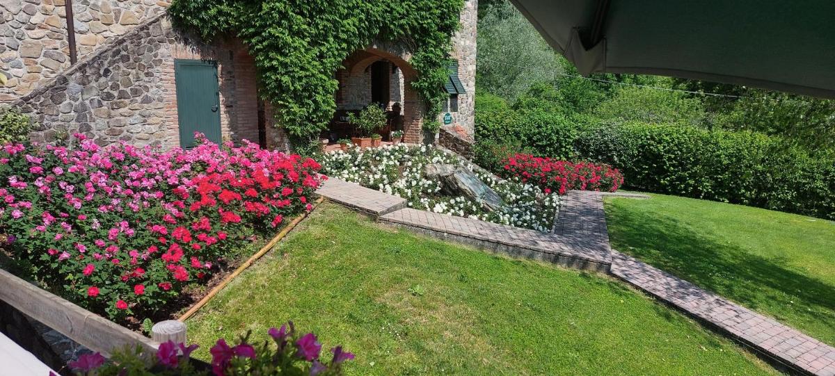 Il casale al Lavaggio view 3