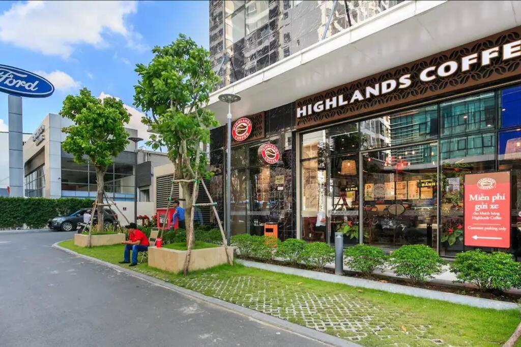The Botanica - Apartment near Airport - Very Nice
