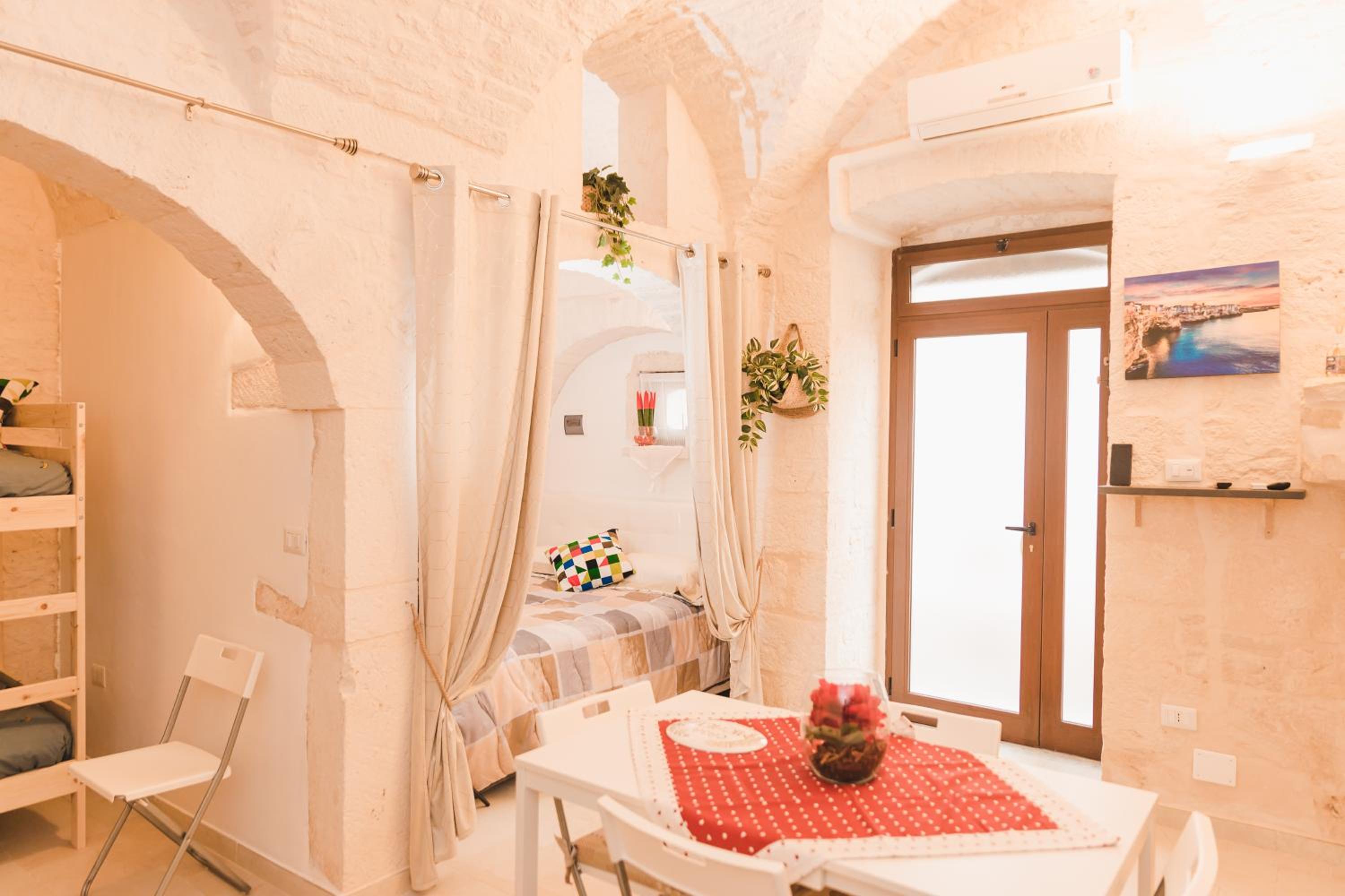 Hotel Casa Micaela - Image 1