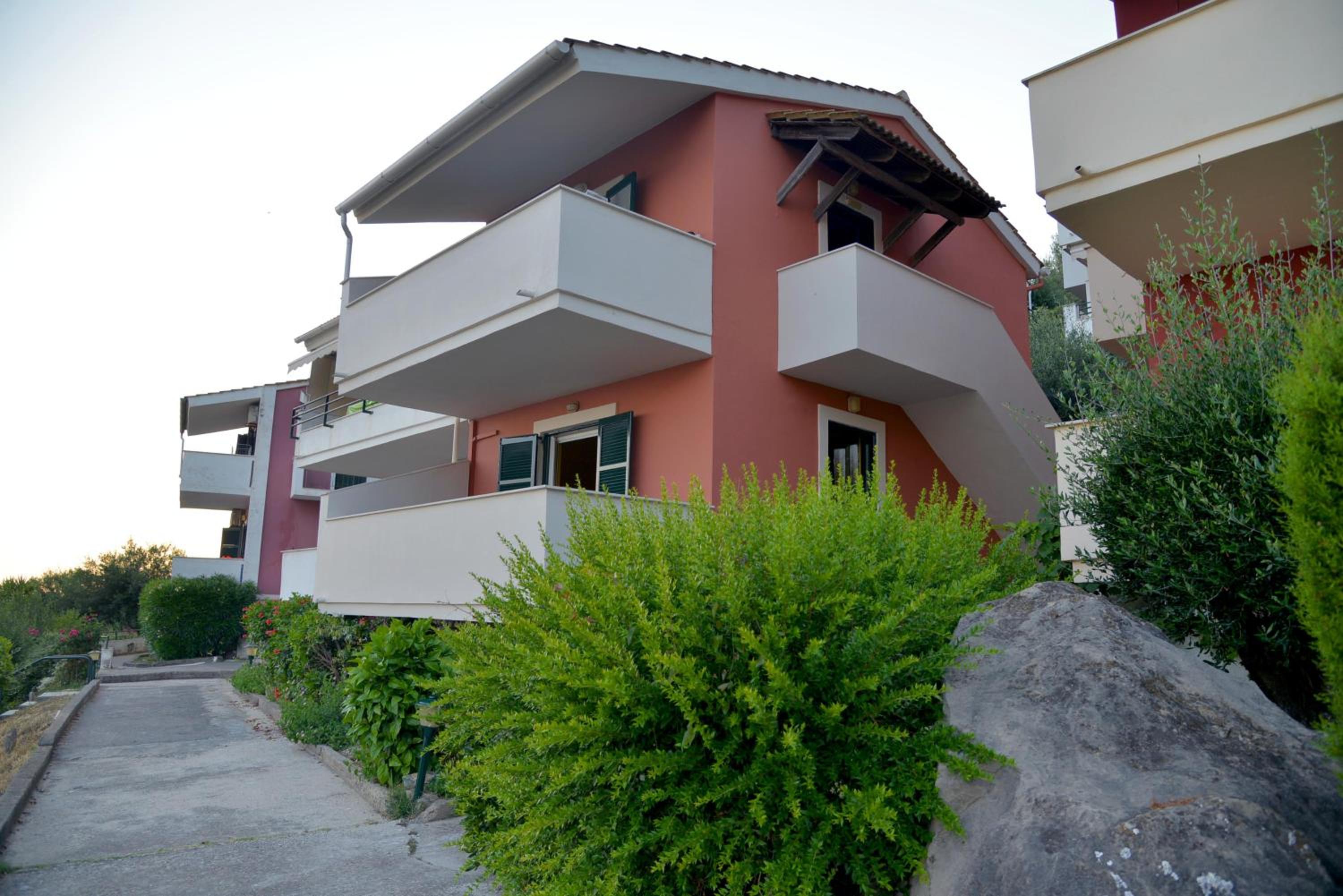 Costal apartment