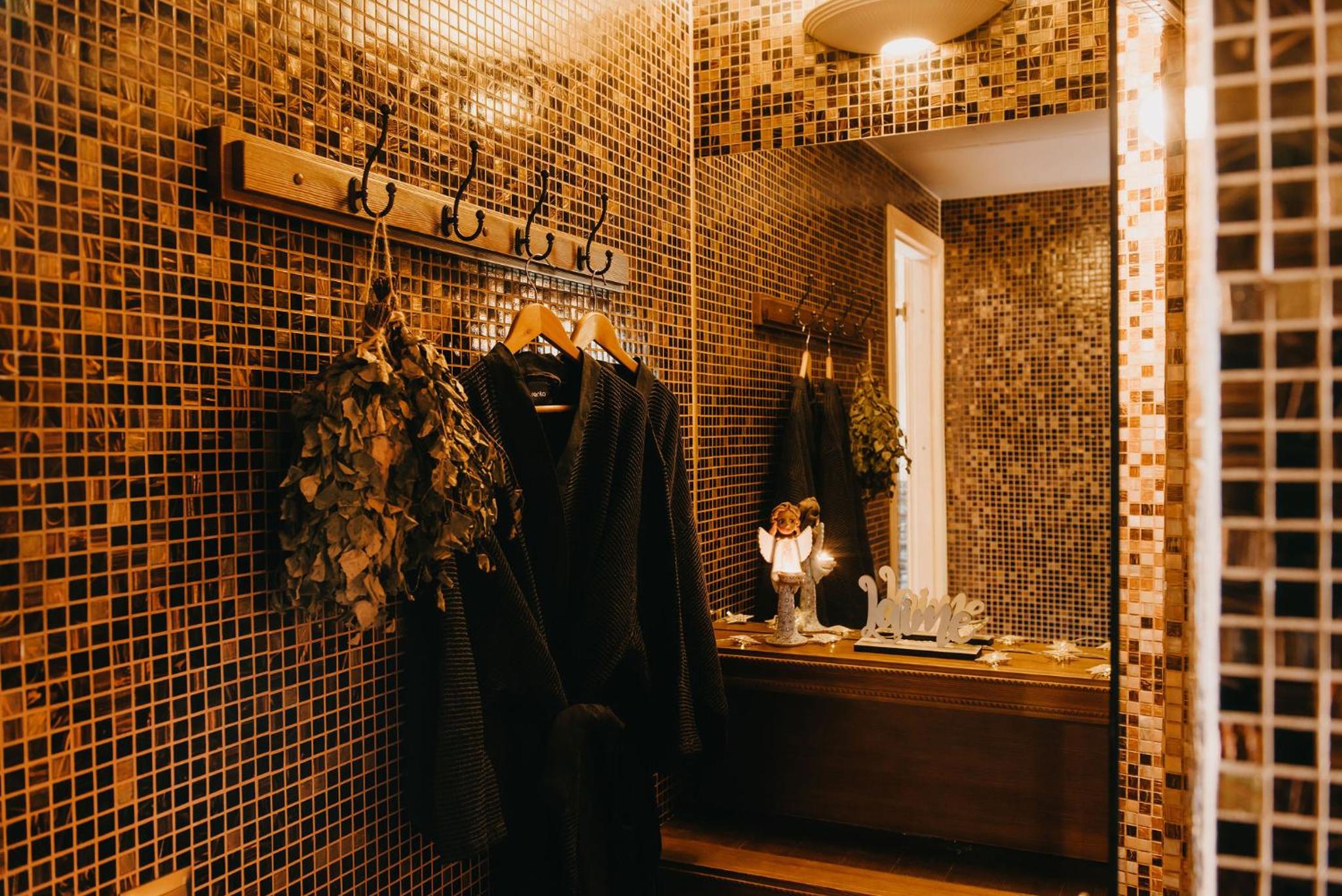 Photo 18