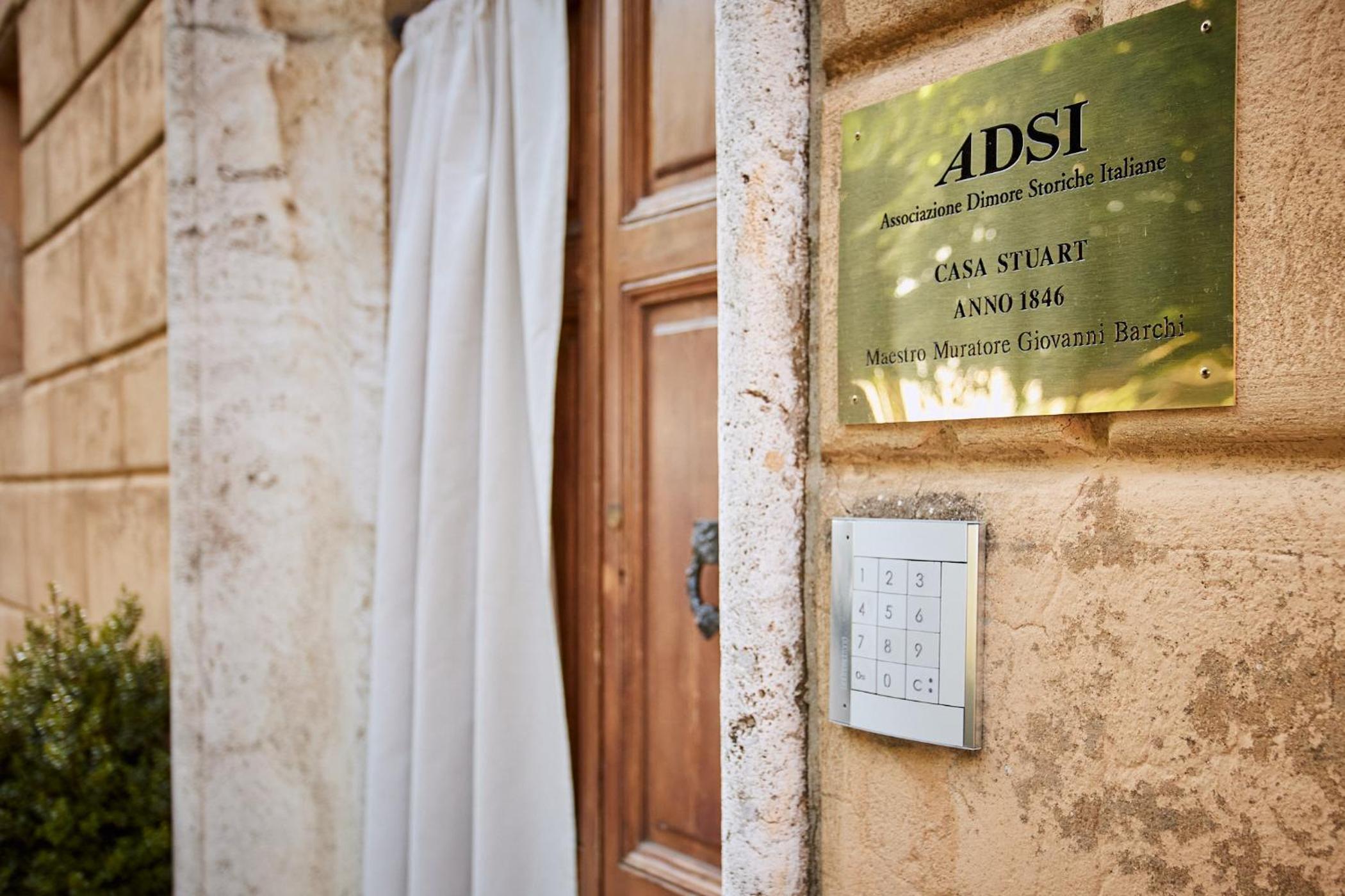 Residenza Stuart - William Stuart apartment - Dimora Storica photo 1