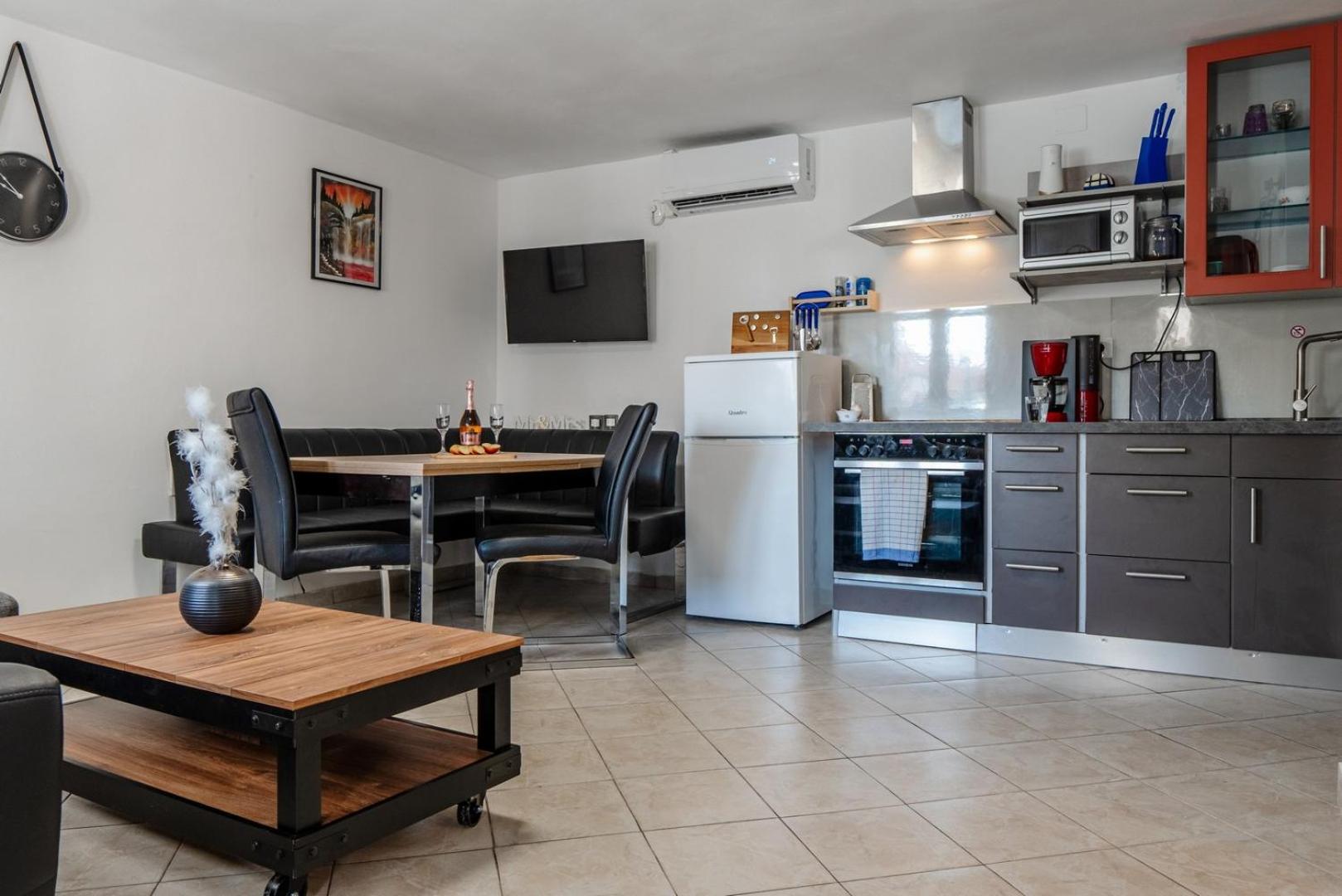Apartments Jurcevic