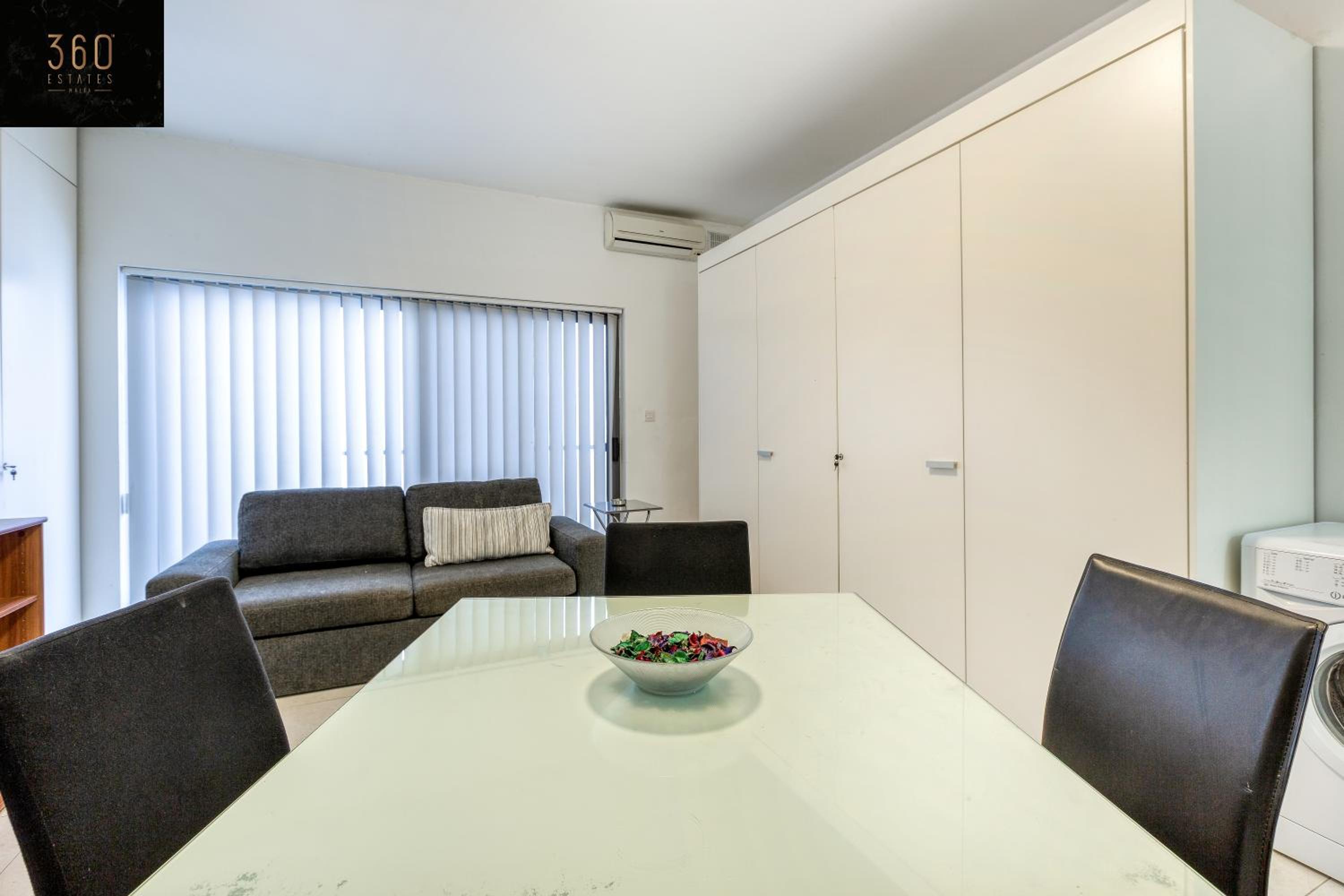 Stylish & Cozy 1 BR APT in the Heart of Paceville by 360 Estates photo 5