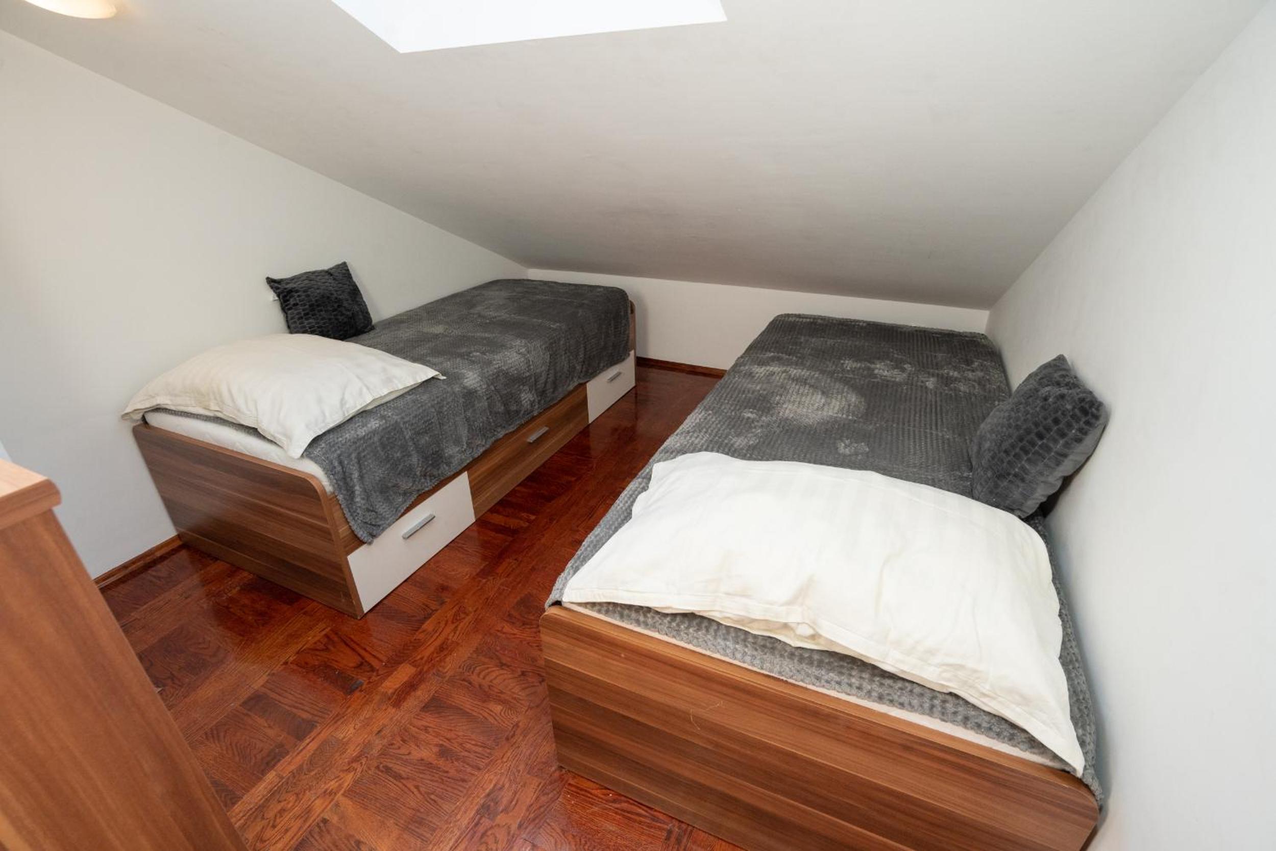 Moby apartments