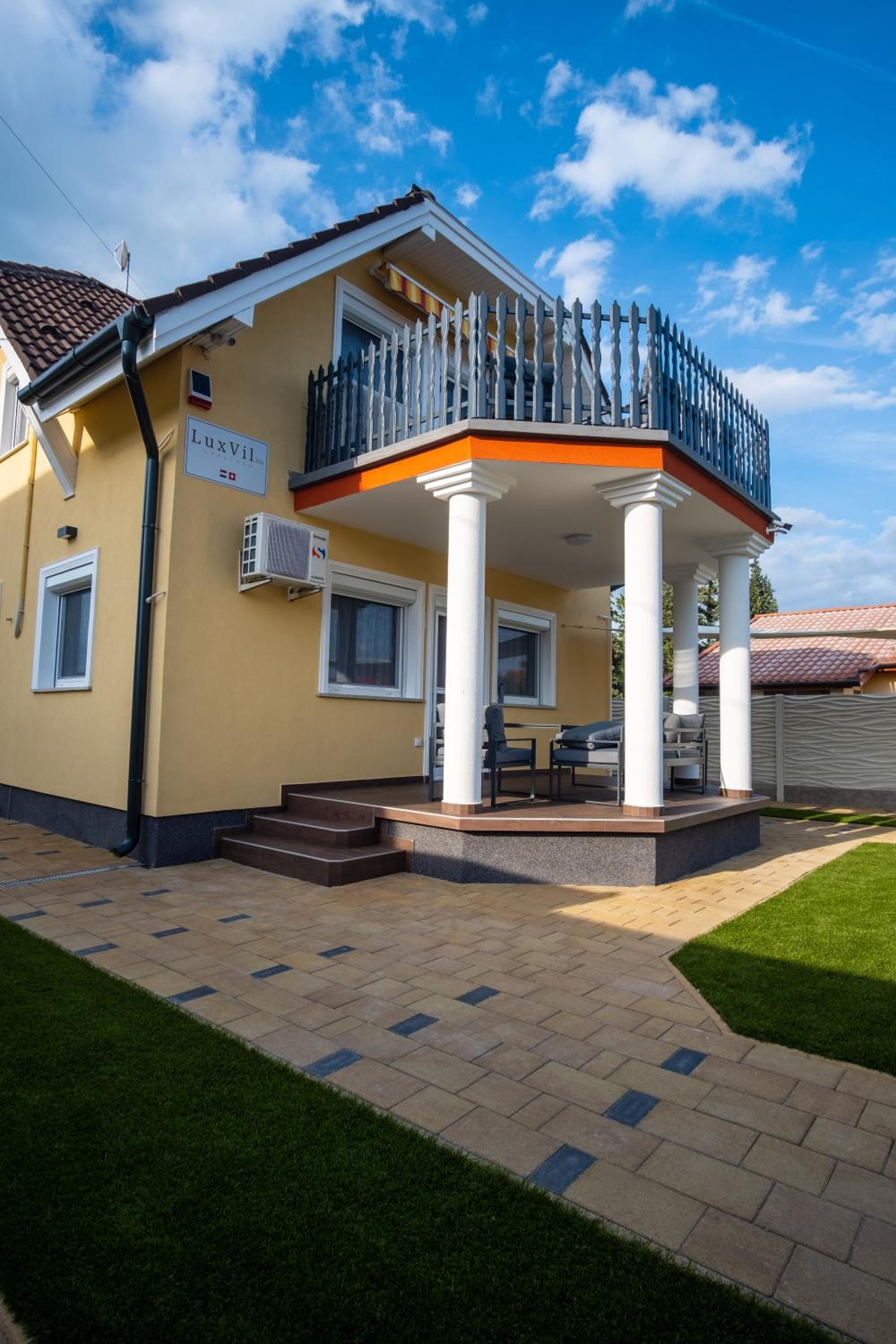 LuxVil Apartman