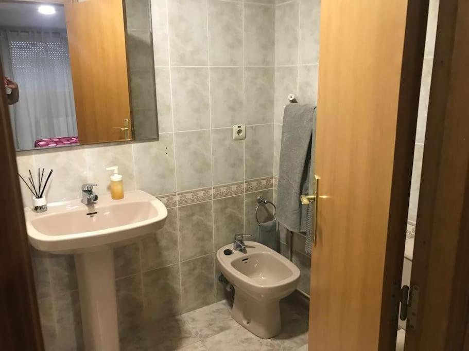 Apartamento cómodo y espacioso con parking