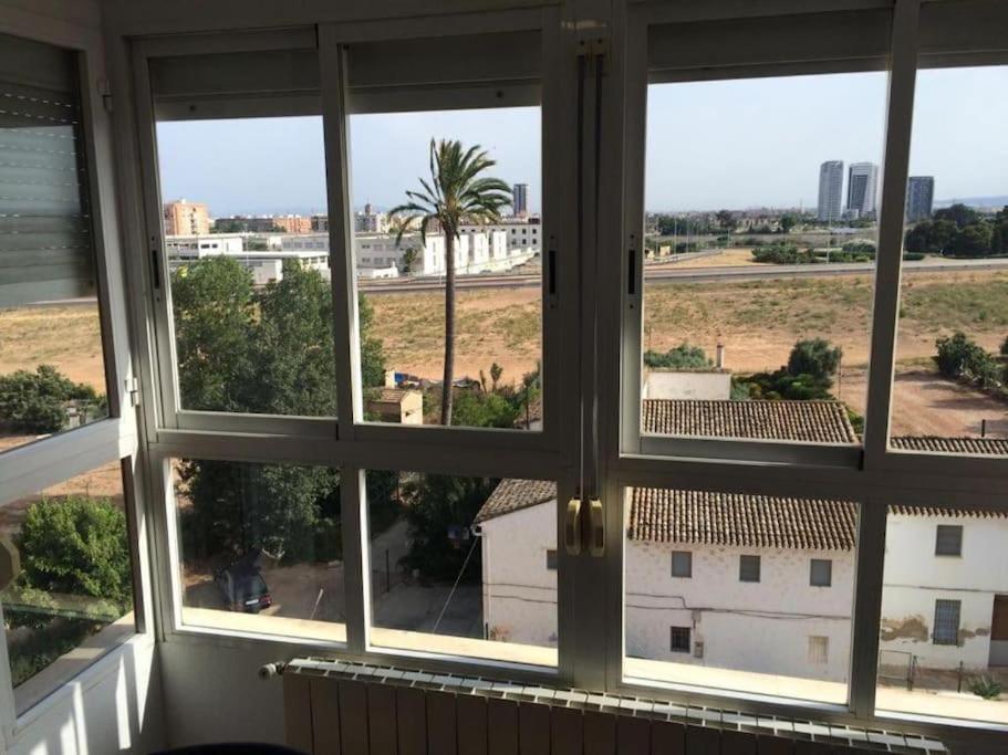 Apartamento cómodo y espacioso con parking