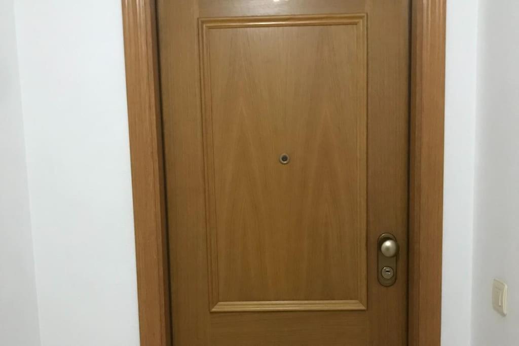 Apartamento cómodo y espacioso con parking