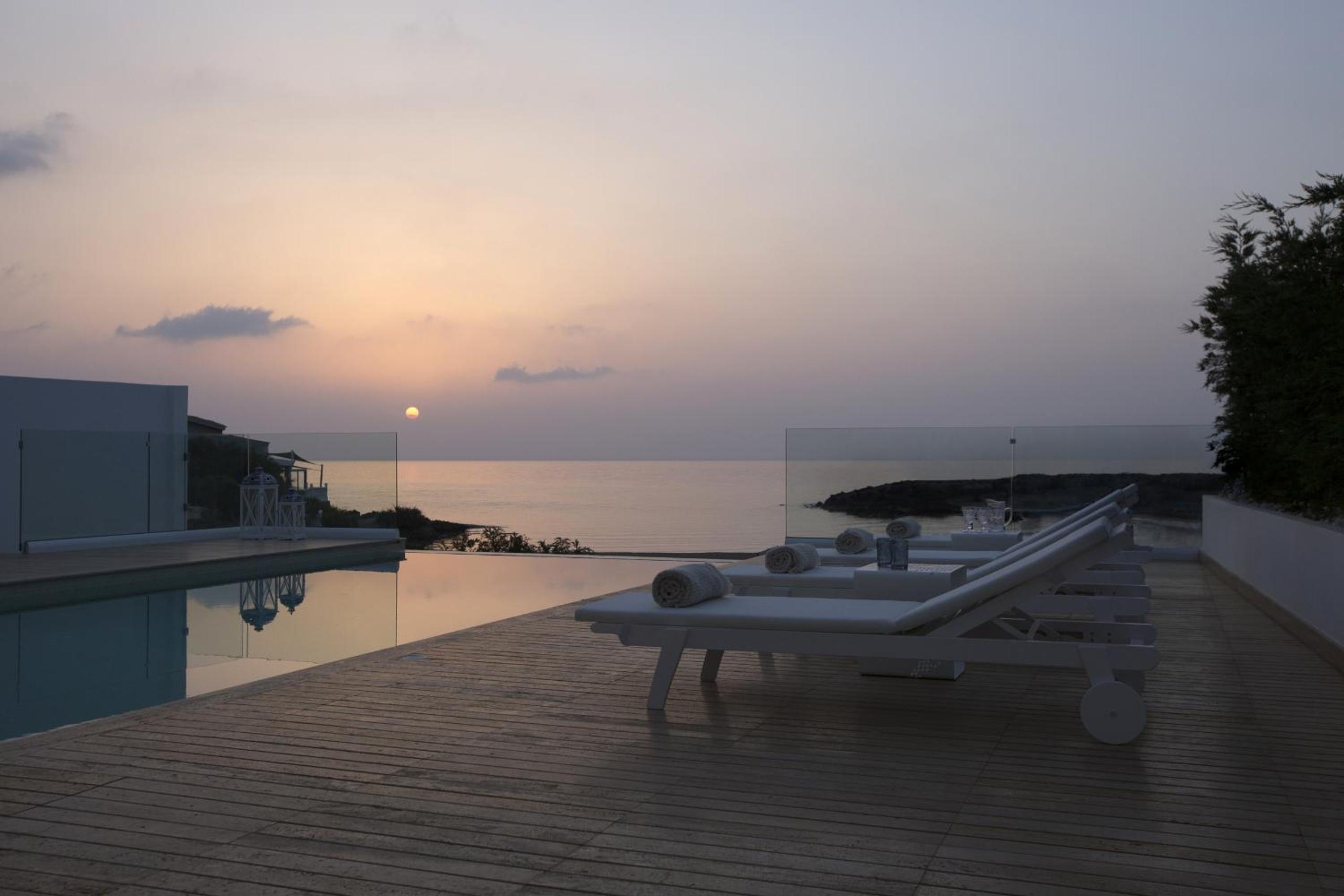Protaras Beachfront Villa Blue Waves