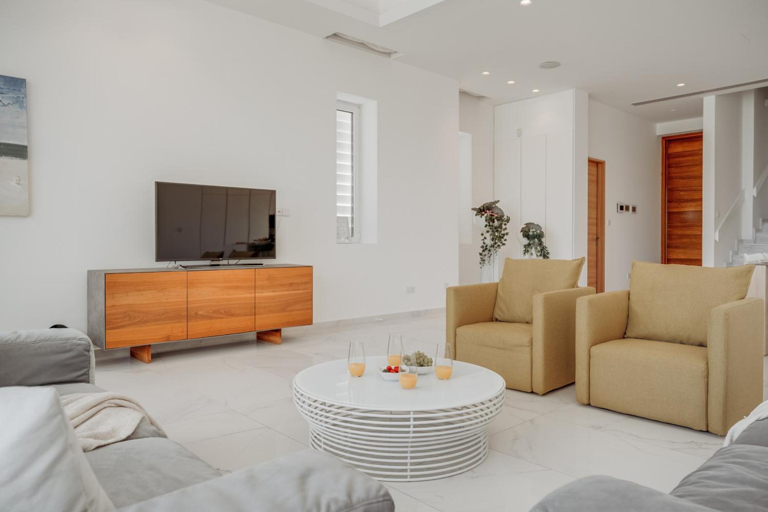 Protaras Beachfront Villa Blue Waves