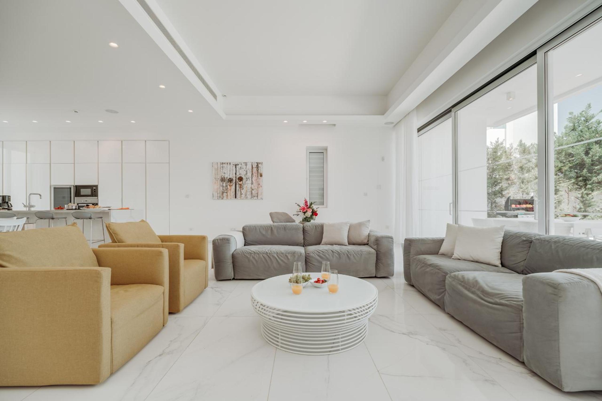 Protaras Beachfront Villa Blue Waves